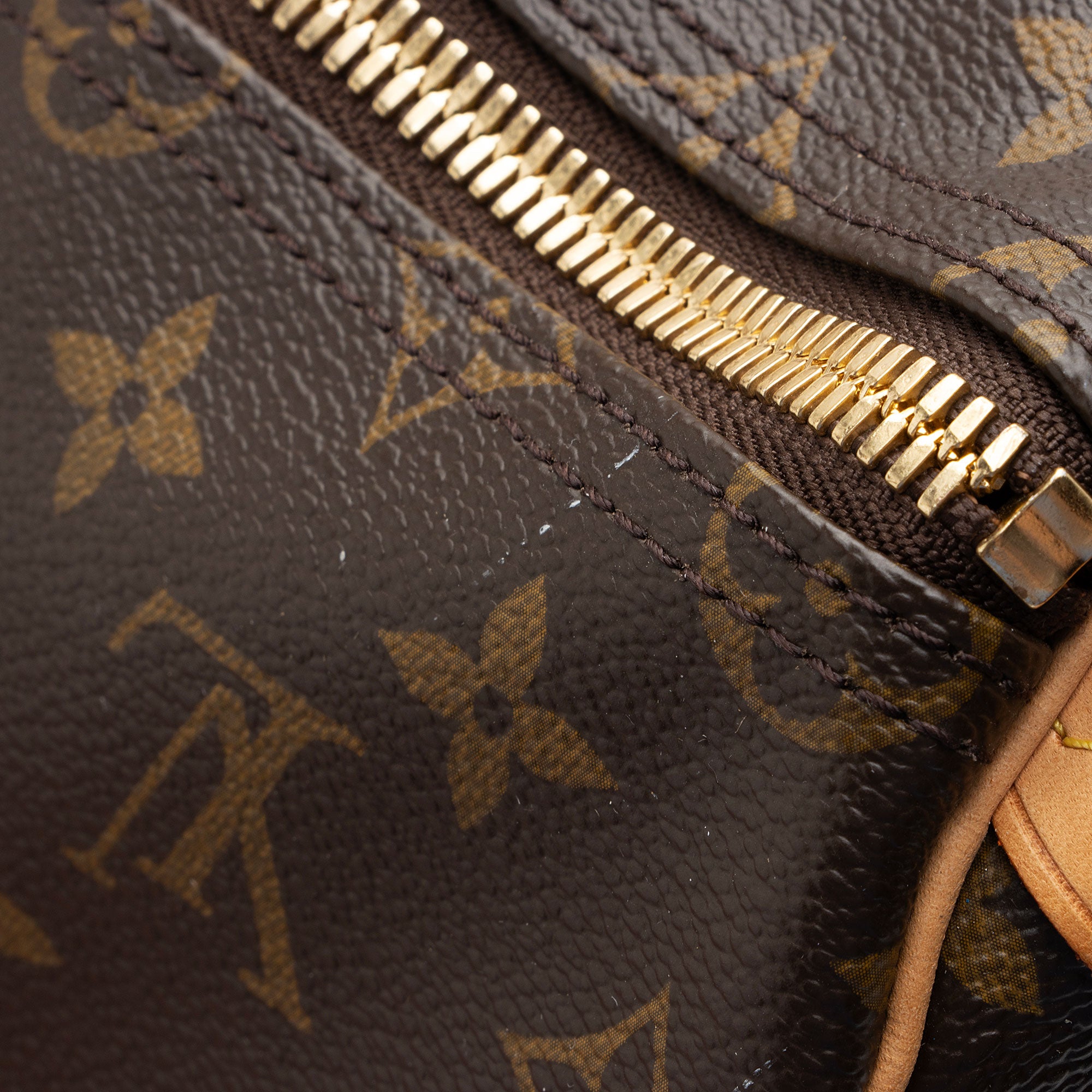 Louis Vuitton Monogram Canvas Keepall 50 Duffle Bag (SHF-2N6ZWx)