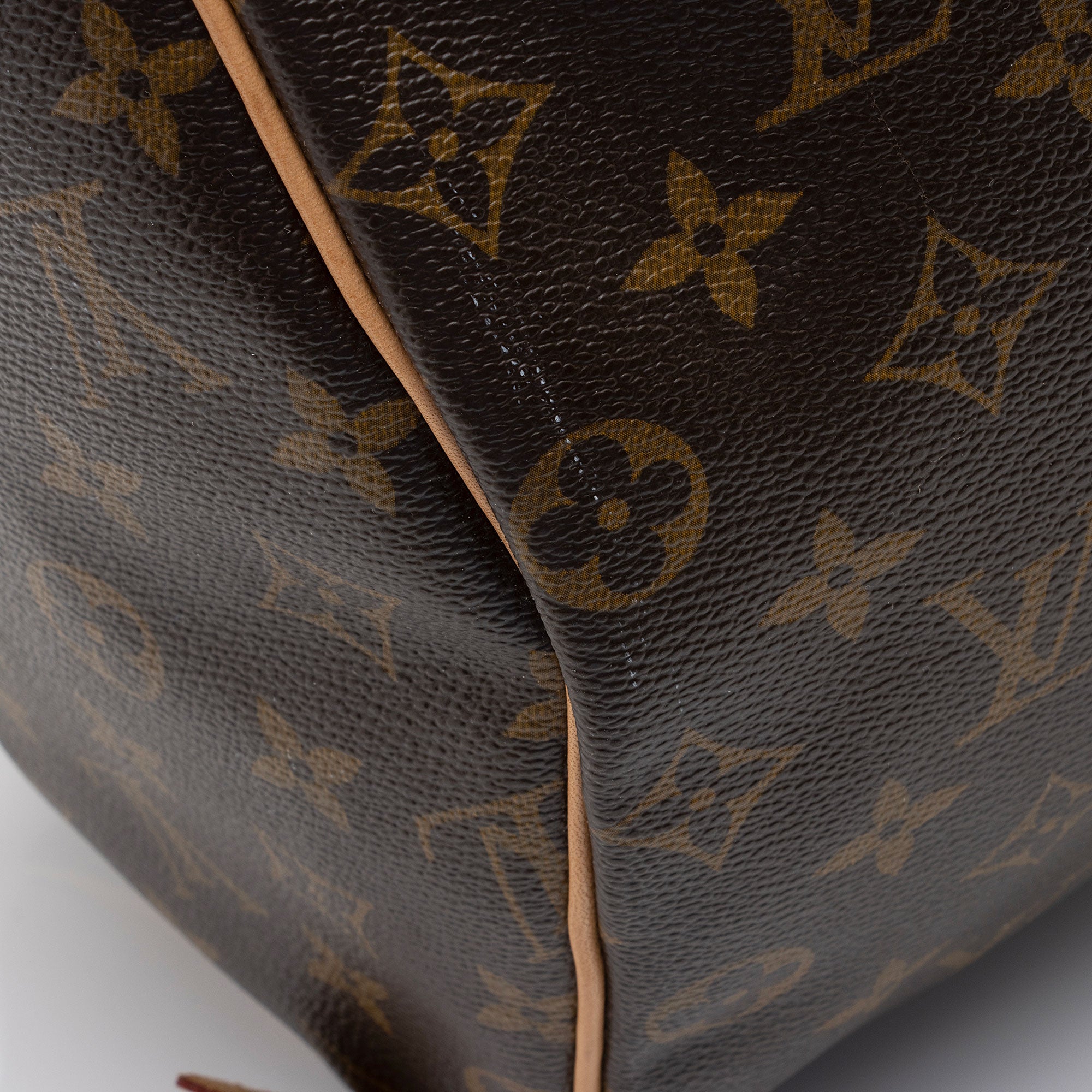 Louis Vuitton Monogram Canvas Keepall 50 Duffle Bag (SHF-2N6ZWx)