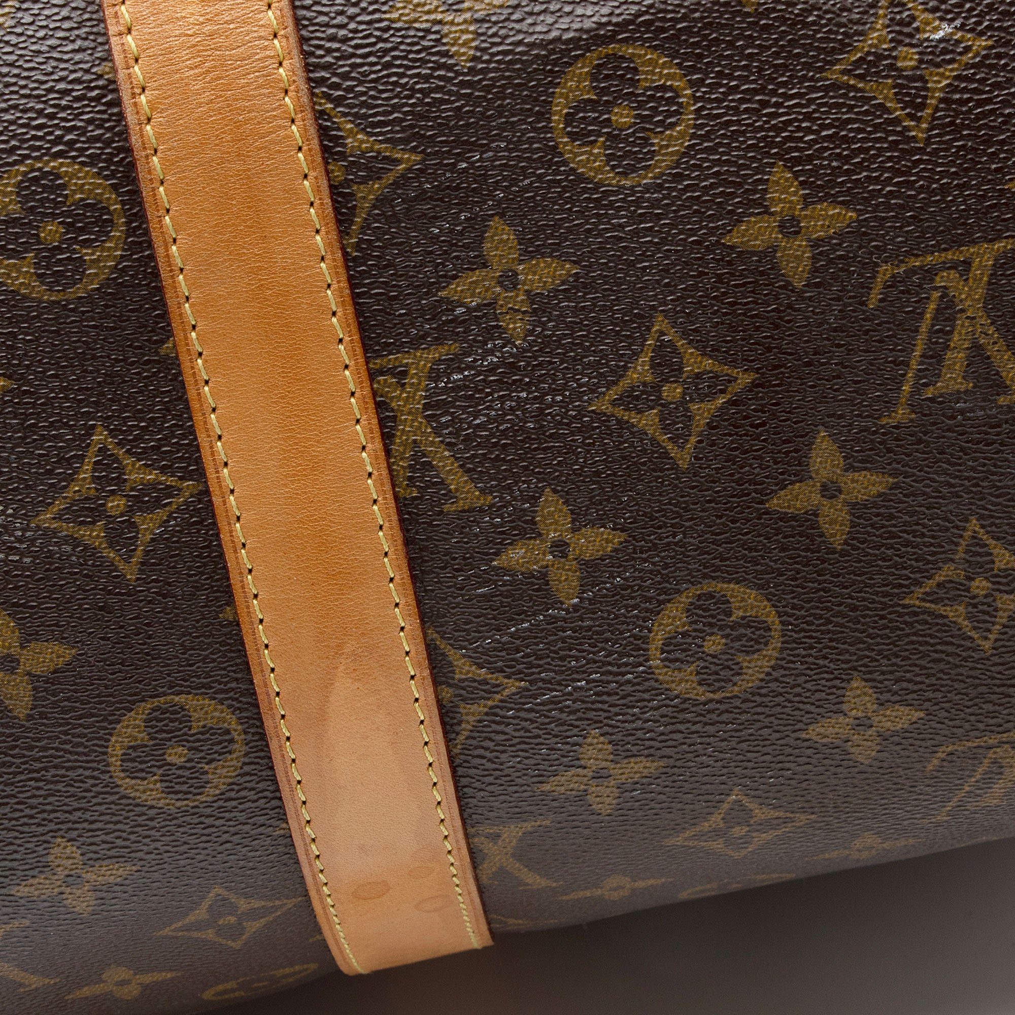 Louis Vuitton Monogram Canvas Keepall Bandouliere 55 Duffle Bag (SHF-qBIEjn)