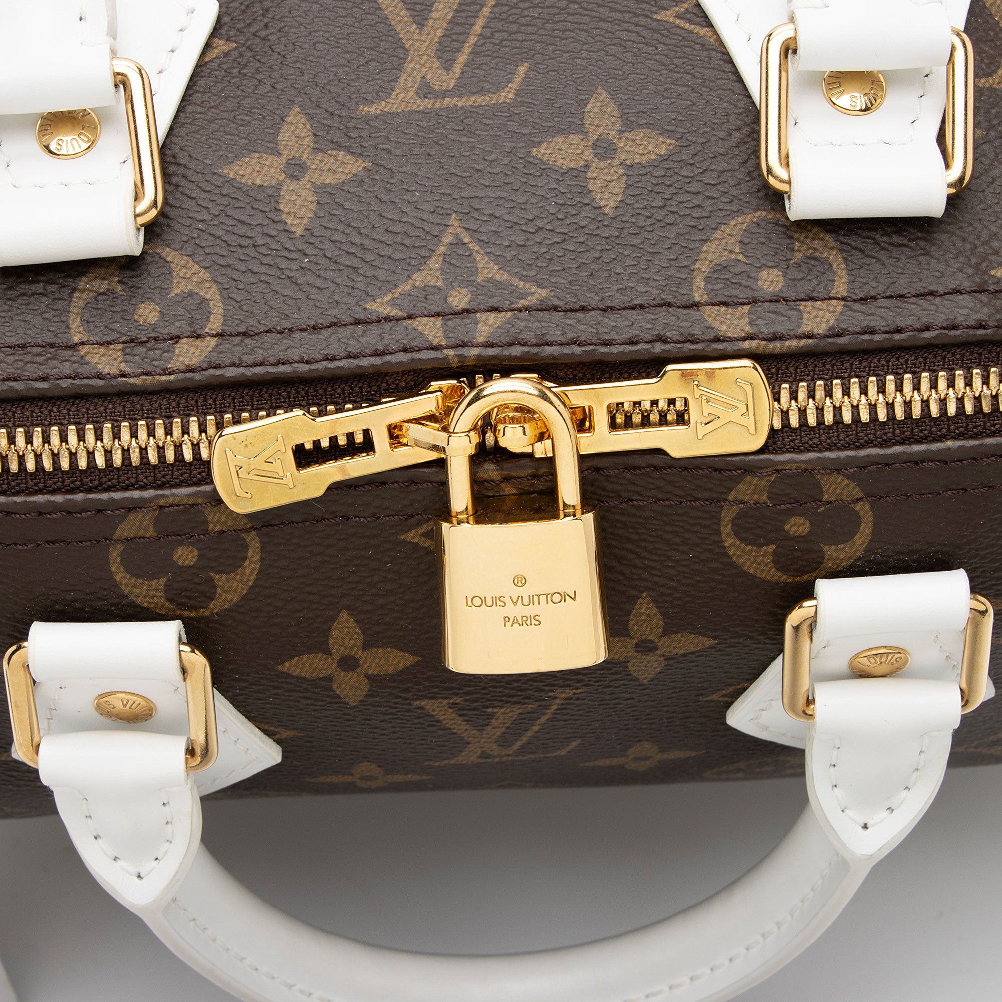 Louis Vuitton Monogram Canvas LV Match Speedy Bandouliere 25 Satchel (SHF-C23die)