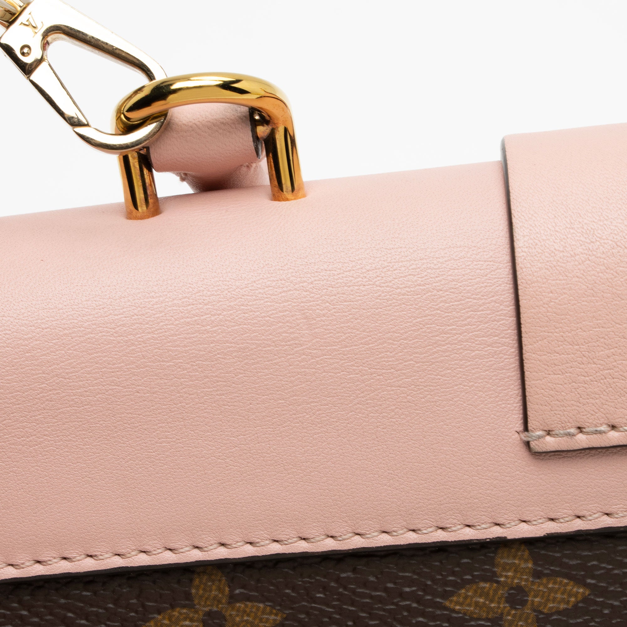 Louis Vuitton Monogram Canvas Locky BB Top Handle (SHF-akYsid)