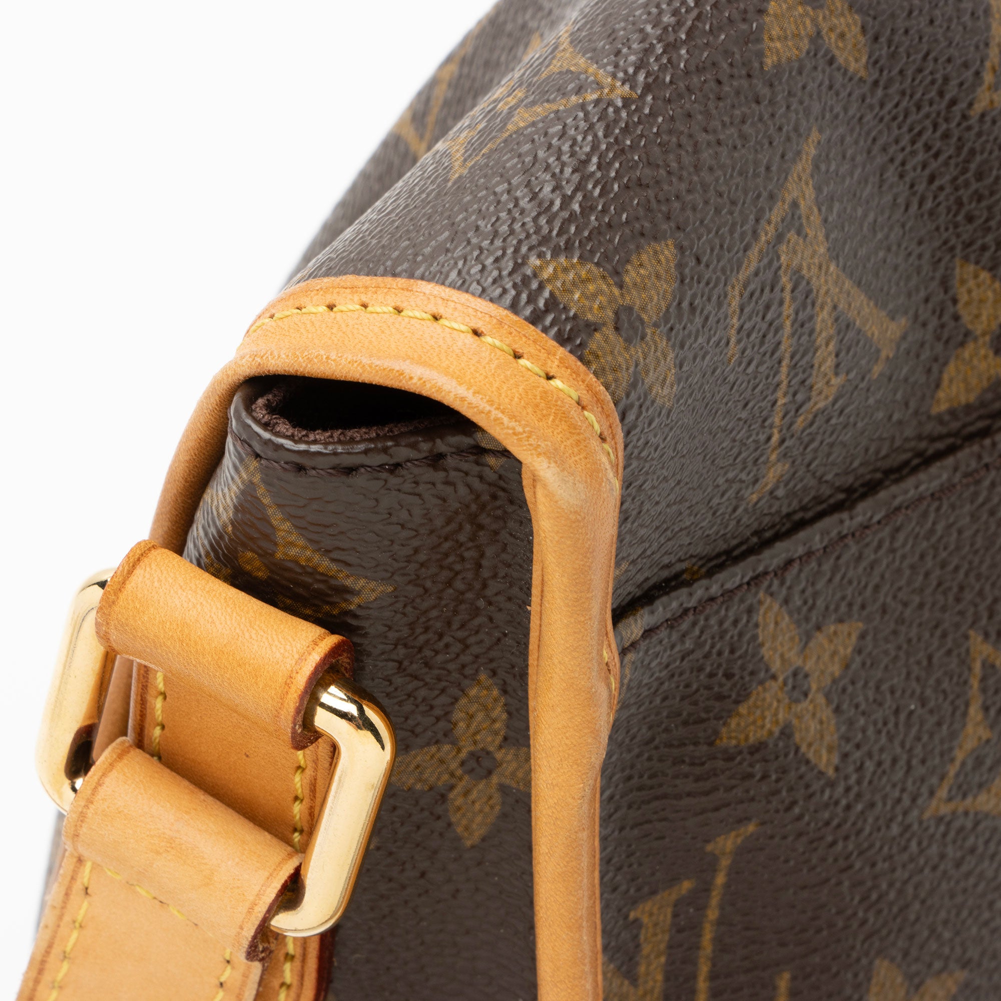 Louis Vuitton Monogram Canvas Menilmontant PM Messenger Bag (SHF-cXxmwA)