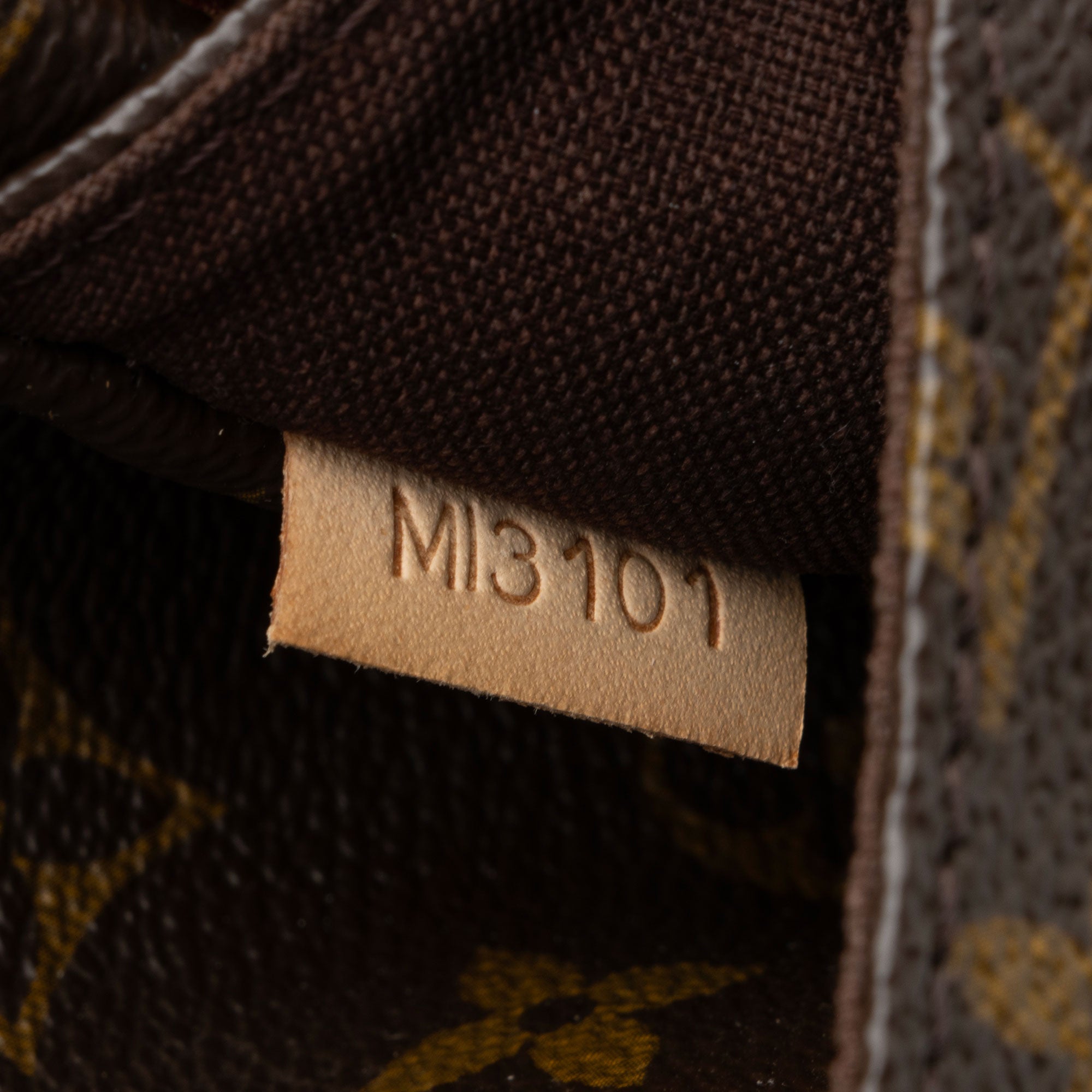 Louis Vuitton Monogram Canvas Menilmontant PM Messenger Bag (SHF-cXxmwA)