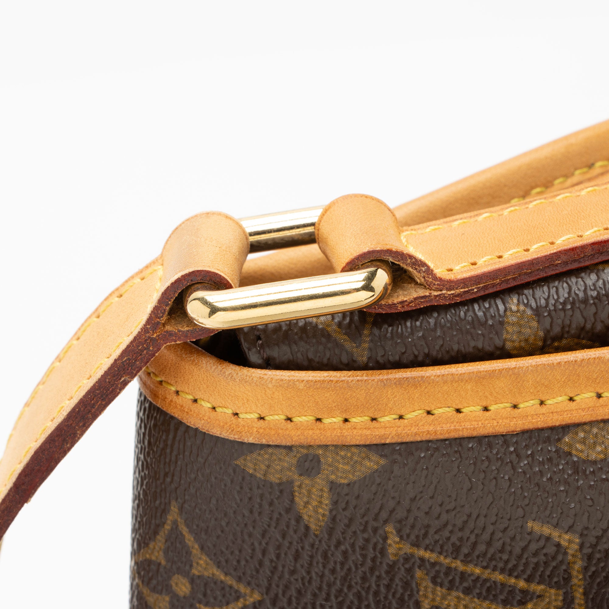 Louis Vuitton Monogram Canvas Menilmontant PM Messenger Bag (SHF-cXxmwA)