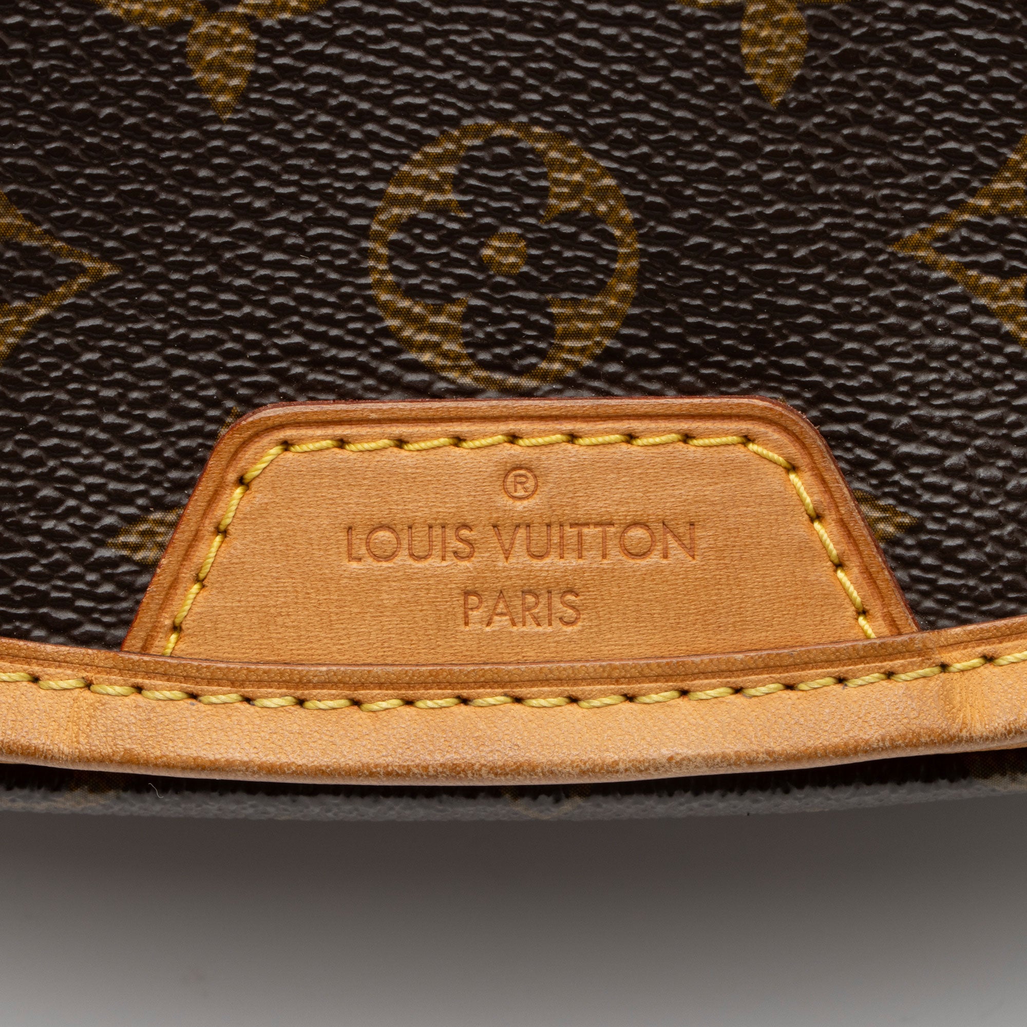 Louis Vuitton Monogram Canvas Menilmontant PM Messenger Bag (SHF-cXxmwA)