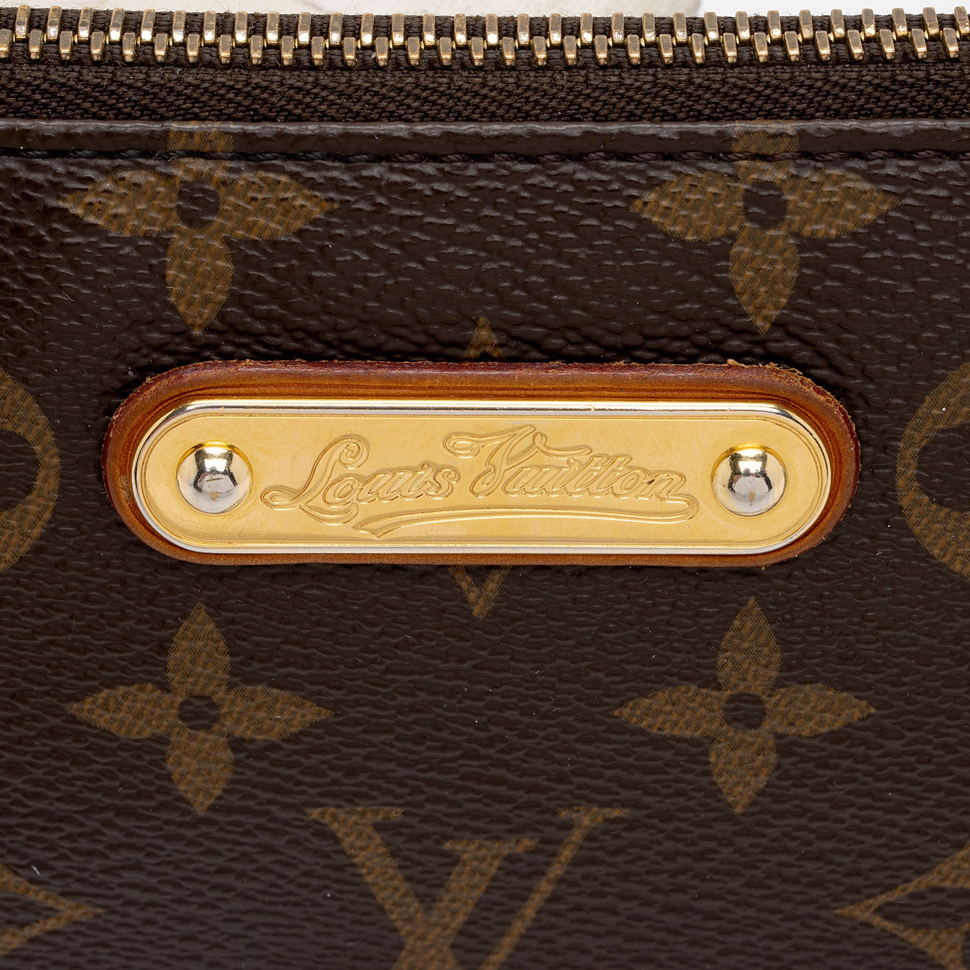 Louis Vuitton Monogram Canvas Milla MM Pochette (SHF-SUsMut)