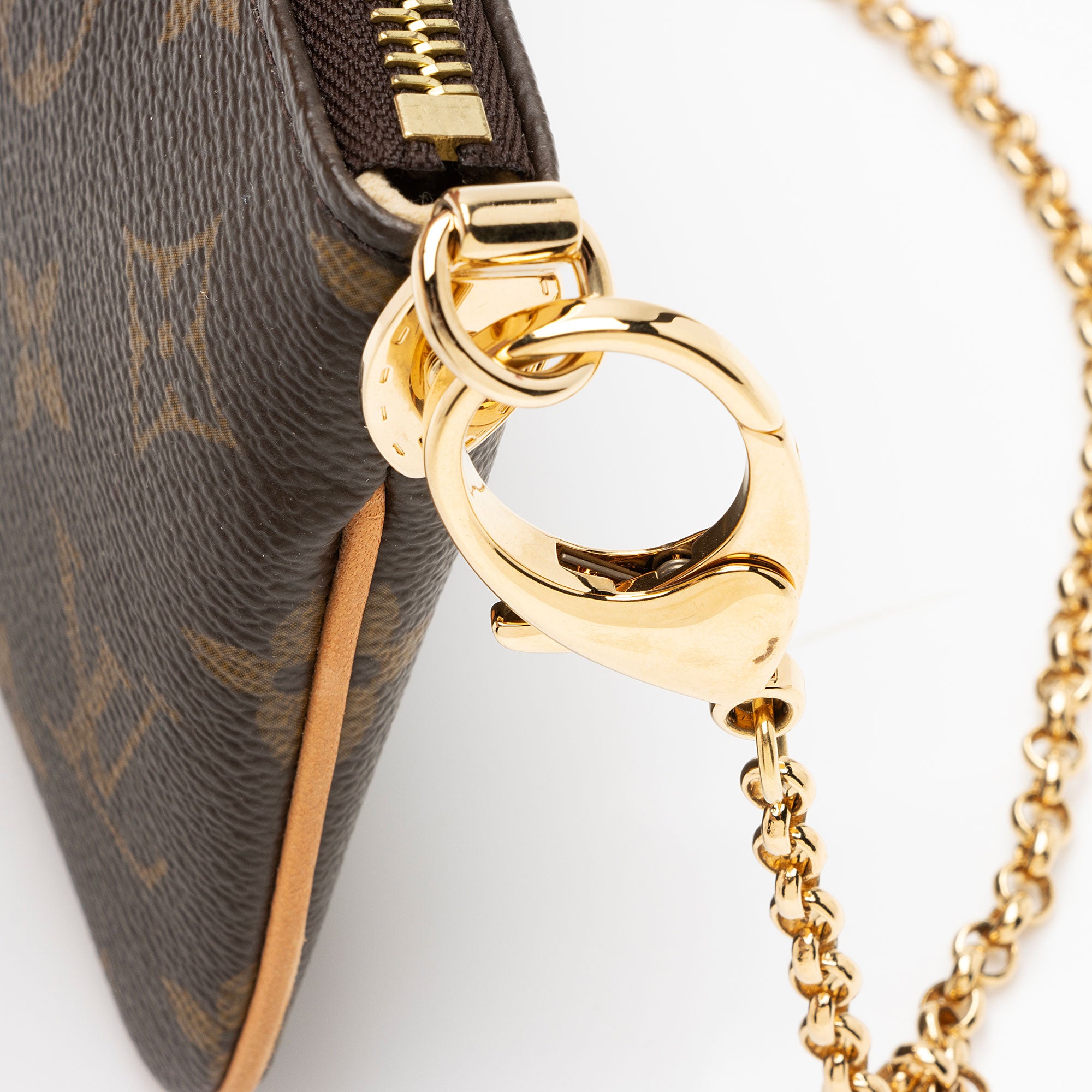 Louis Vuitton Monogram Canvas Milla MM Pochette (SHF-5uMDHD)