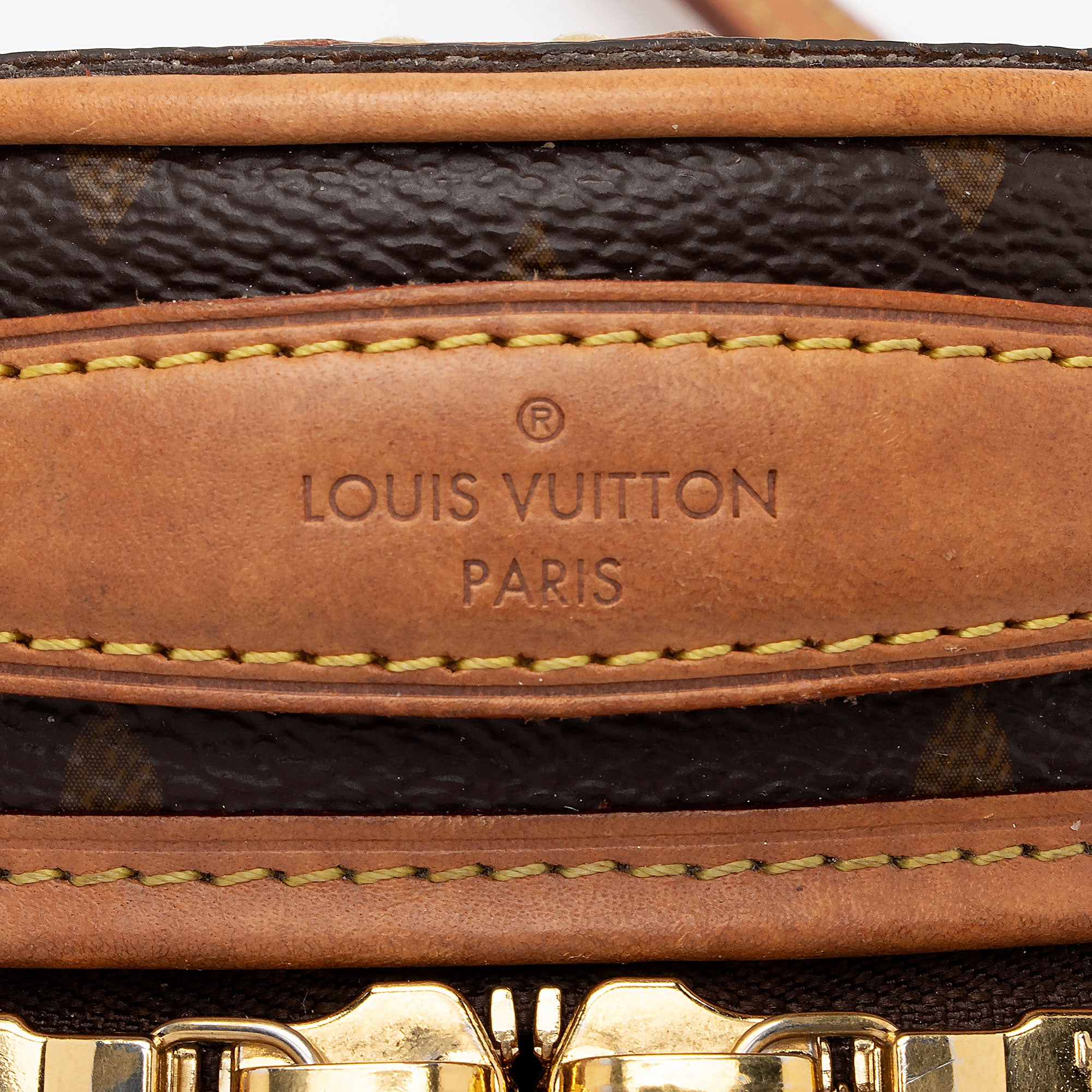 Louis Vuitton Monogram Canvas Mini Boite Chapeau Shoulder Bag (SHF-qOsZmz)
