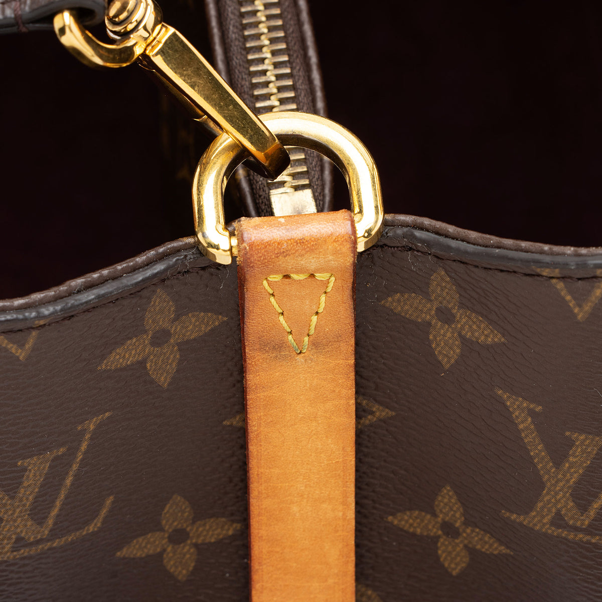 Louis Vuitton Monogram Canvas Montaigne MM Tote