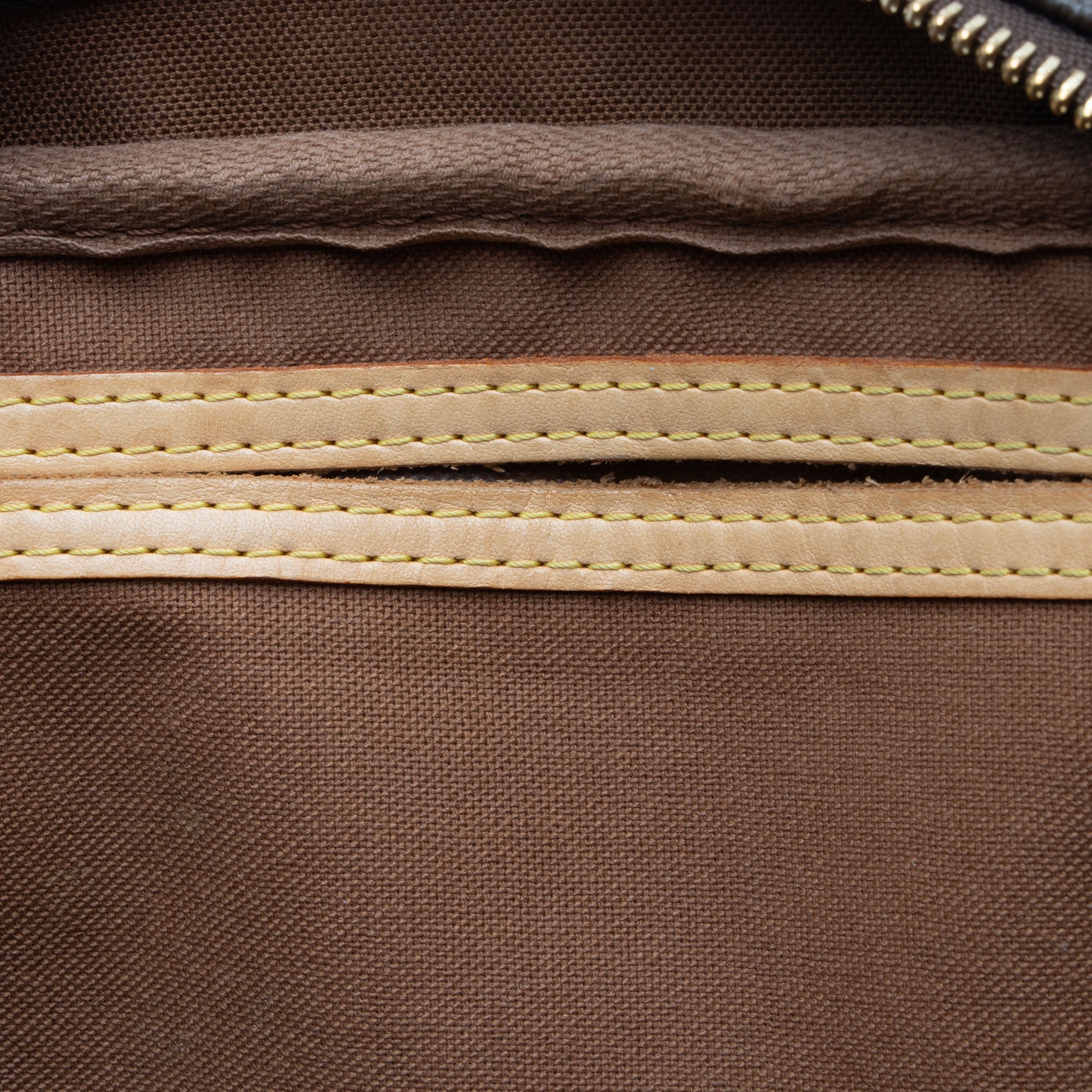 Louis Vuitton Monogram Canvas Montorgueil PM Shoulder Bag (SHF-21BXZs)