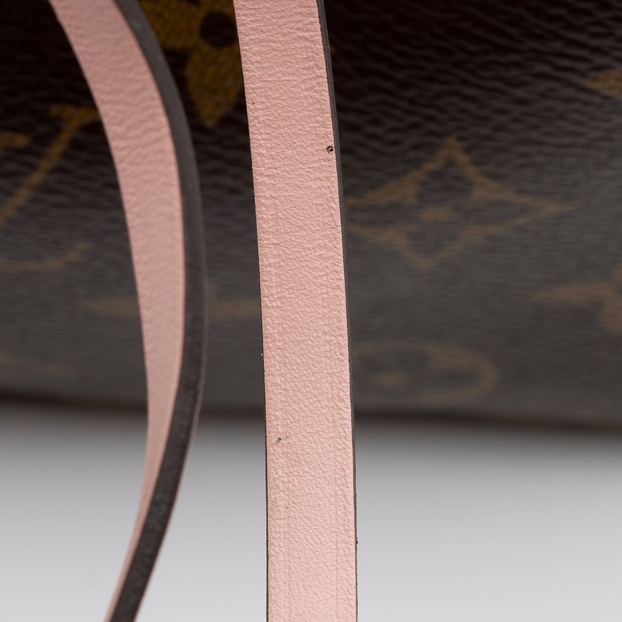 Louis Vuitton Monogram Canvas Neonoe Shoulder Bag (SHF-YEfO7R)