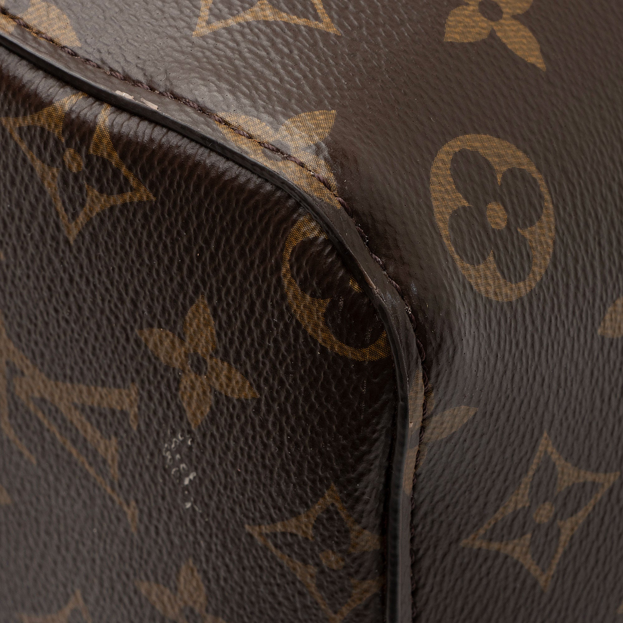 Louis Vuitton Monogram Canvas Neonoe Shoulder Bag (SHF-vTEOAx)