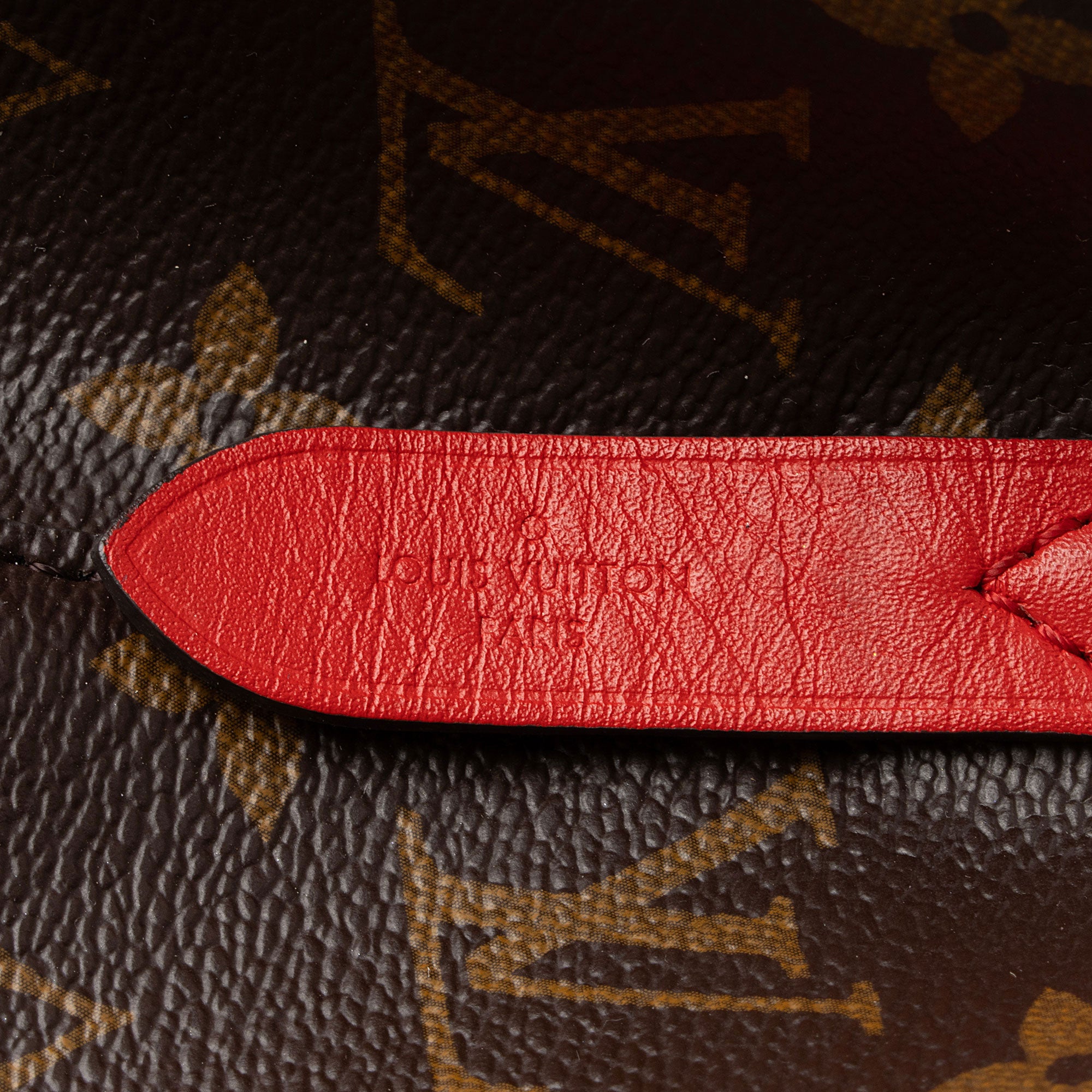 Louis Vuitton Monogram Canvas Neonoe MM Shoulder Bag (SHF-5loHtT)