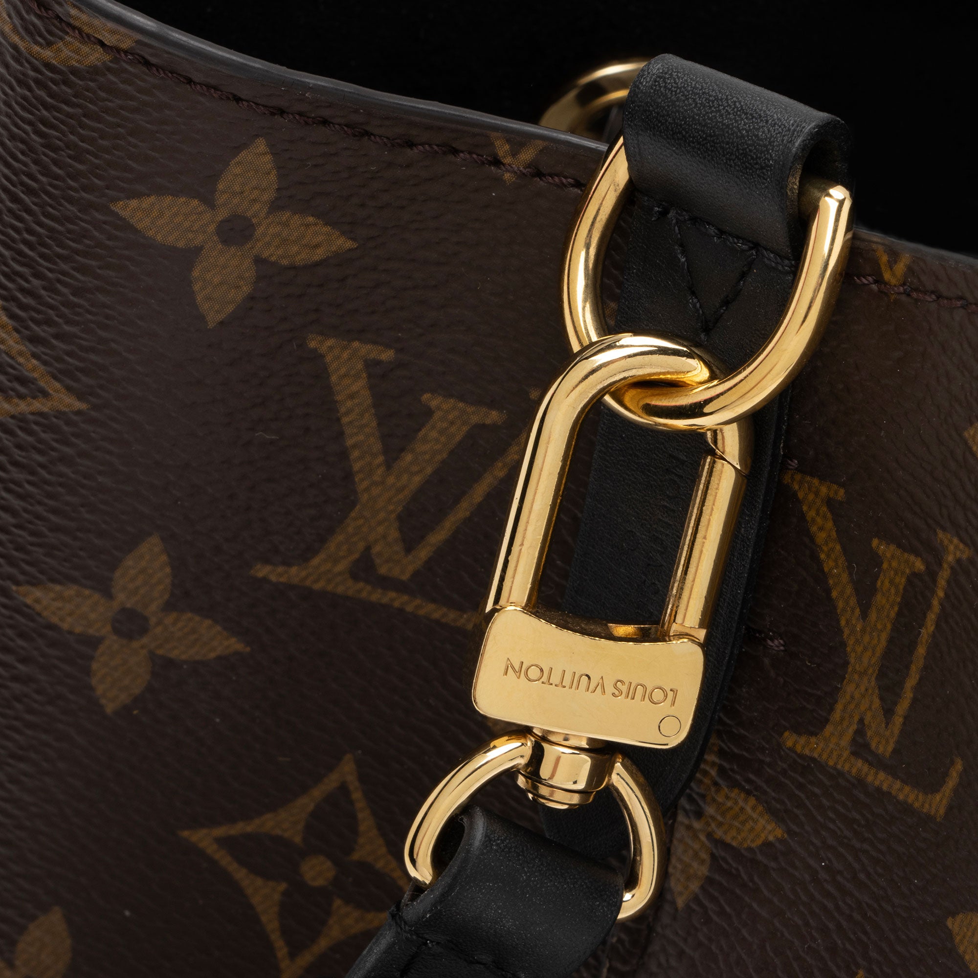 Louis Vuitton Monogram Canvas Neonoe MM Shoulder Bag (SHF-jxF2wA)