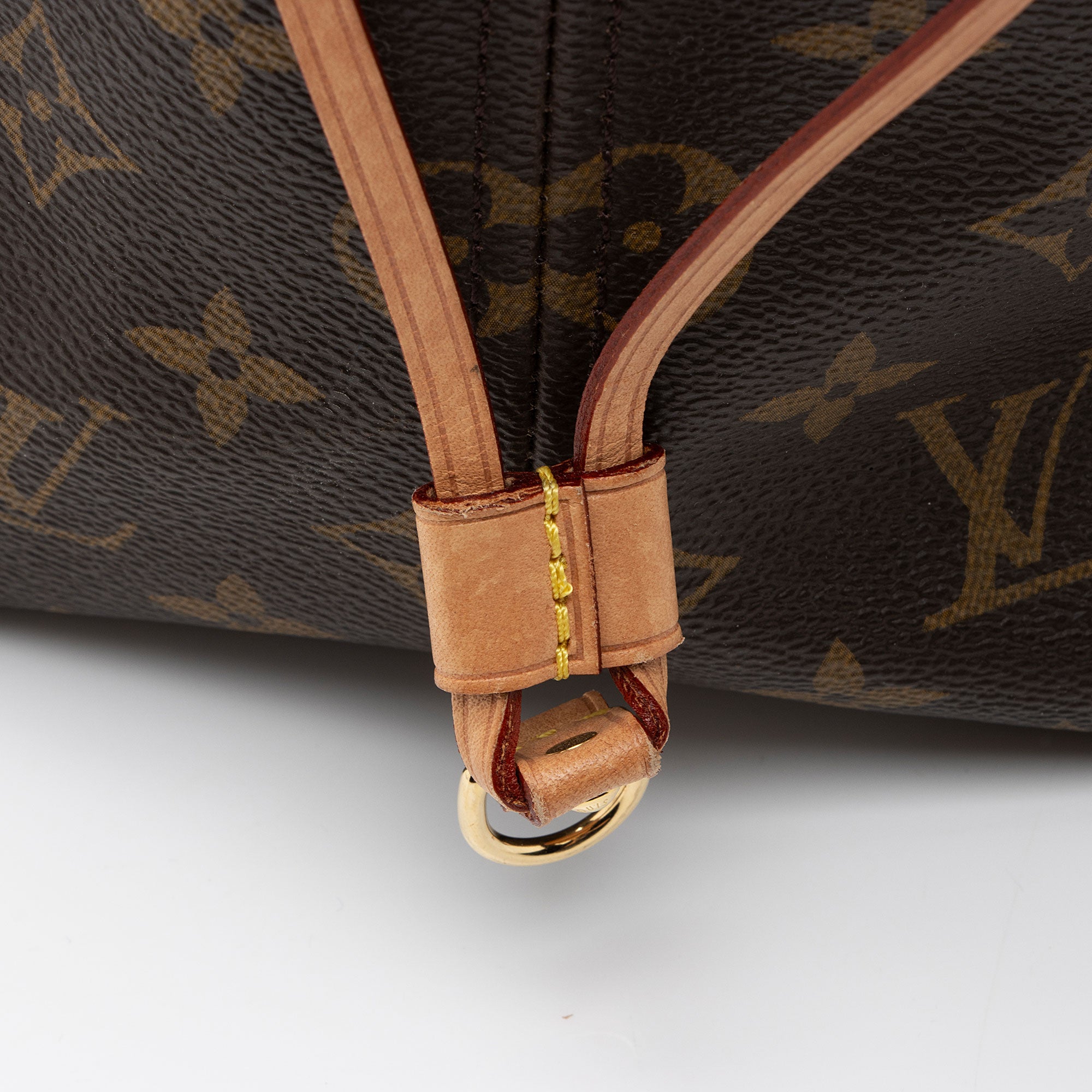 Louis Vuitton Monogram Canvas Neverfull GM Tote (SHF-JXI3Rz)