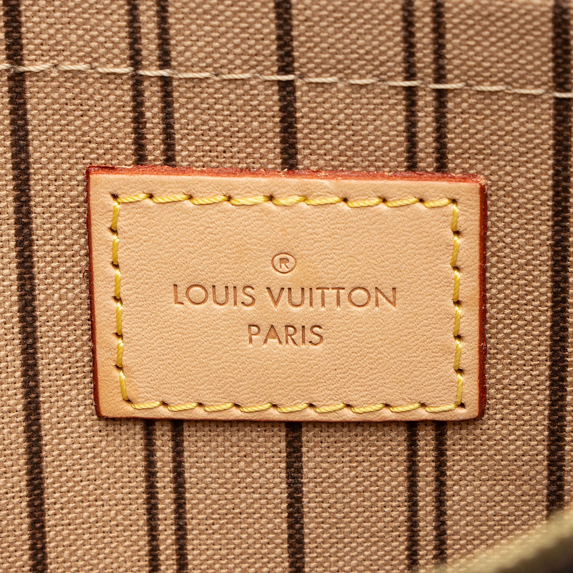 Louis Vuitton Monogram Canvas Neverfull MM Pochette