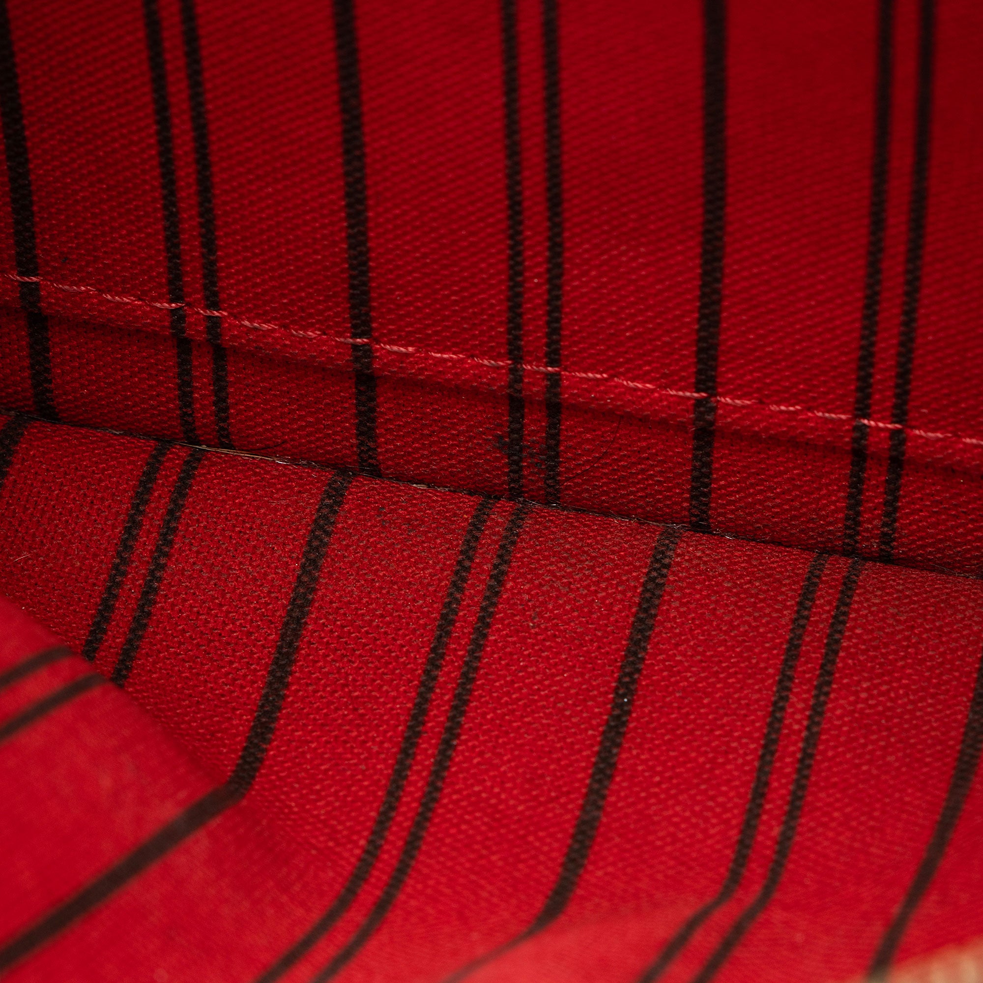 Louis Vuitton Monogram Canvas Neverfull MM Pochette