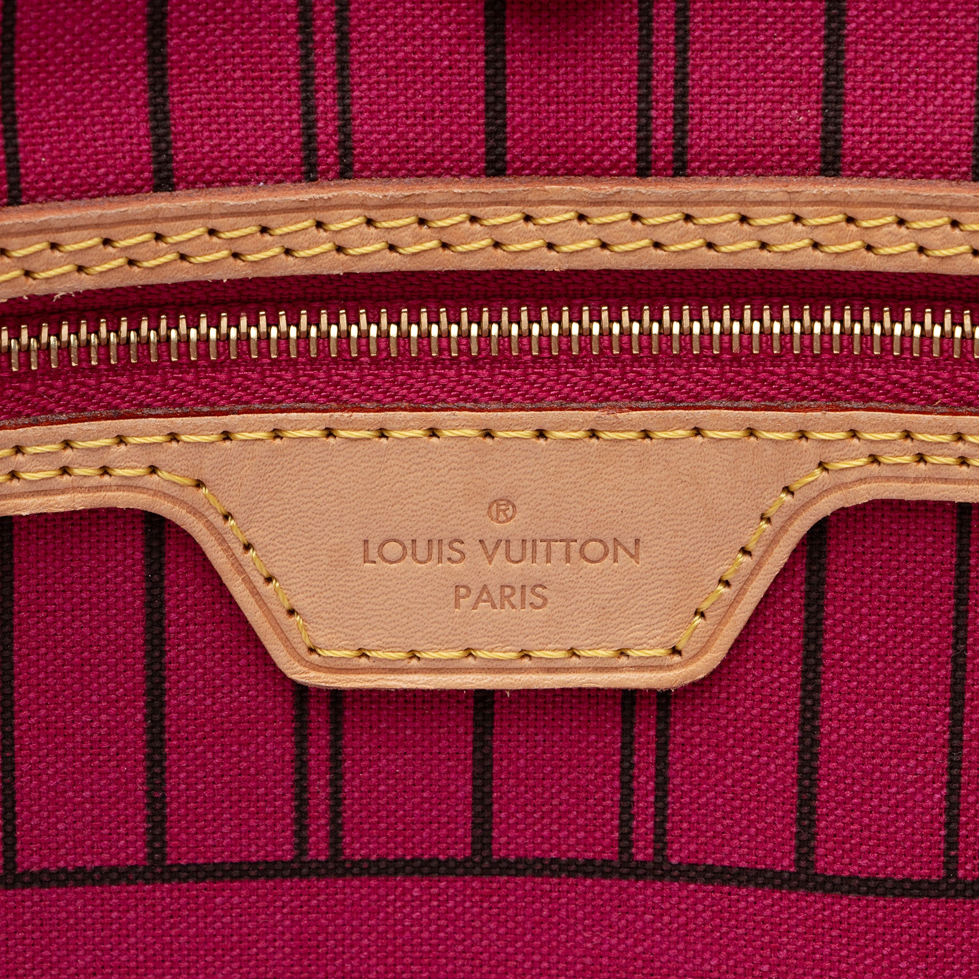 Louis Vuitton Monogram Canvas Neverfull MM Tote (SHF-9euhNB)