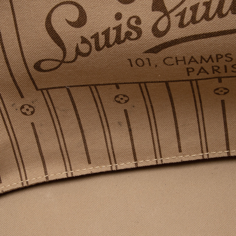 Louis Vuitton Monogram Canvas Neverfull MM Tote (SHF-jGOi4T)