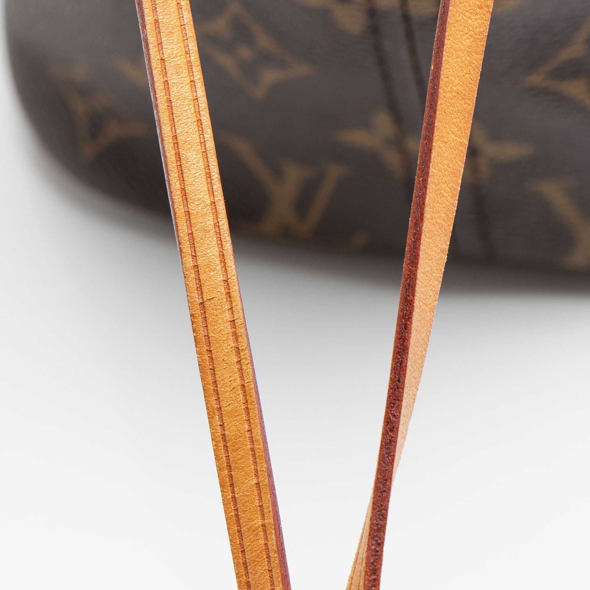 Louis Vuitton Monogram Canvas Neverfull MM Tote (SHF-UDEOS7)