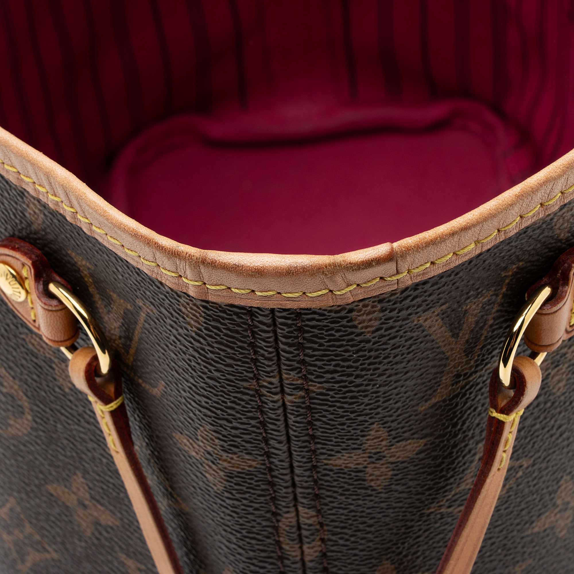 Louis Vuitton Monogram Canvas Neverfull PM Tote (SHF-kxS8y0)