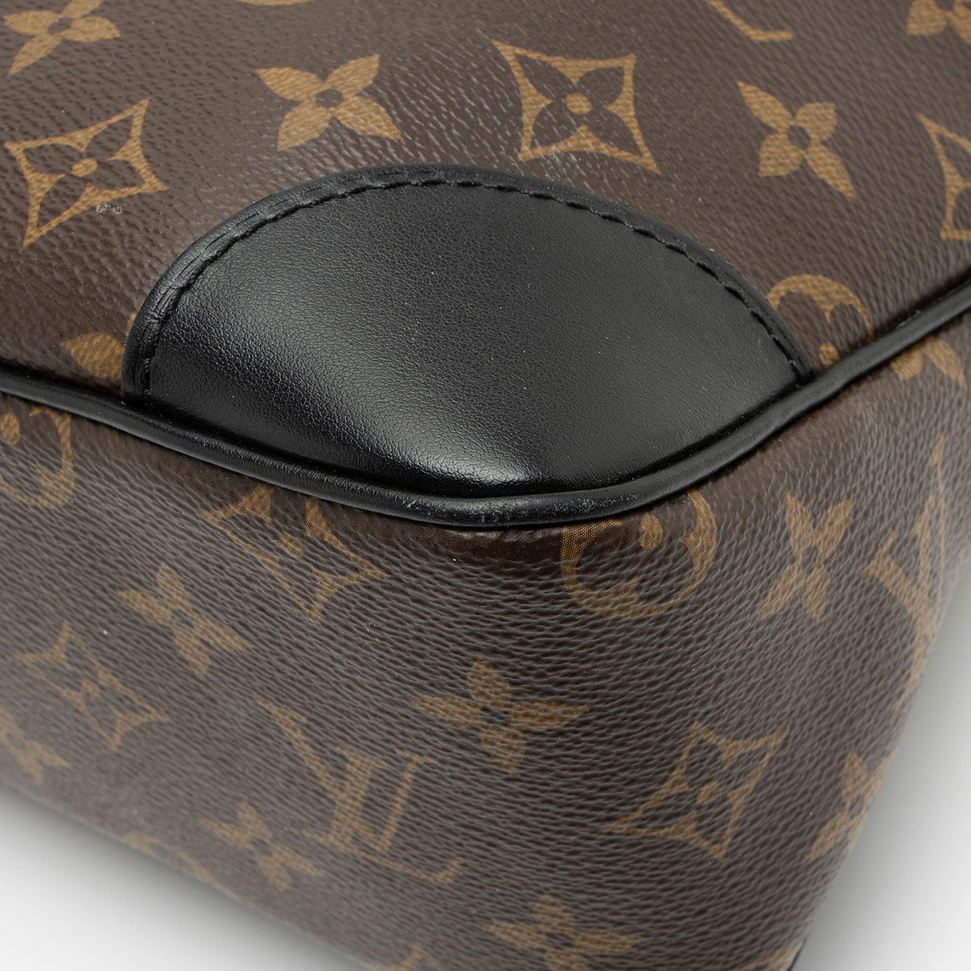 Louis Vuitton Monogram Canvas Odeon MM NM Shoulder Bag