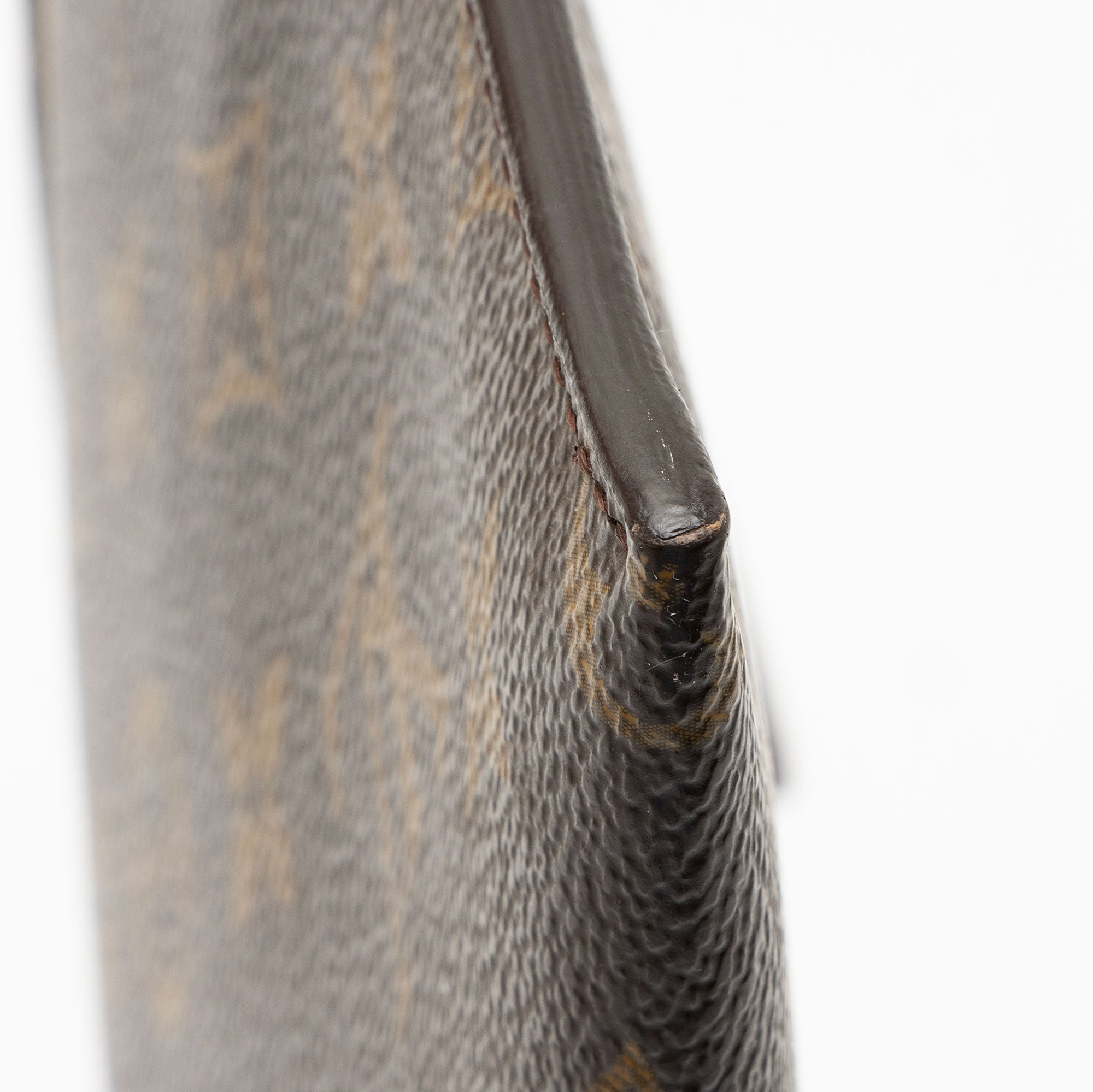 Louis Vuitton Monogram Canvas Pallas Beauty Clutch
