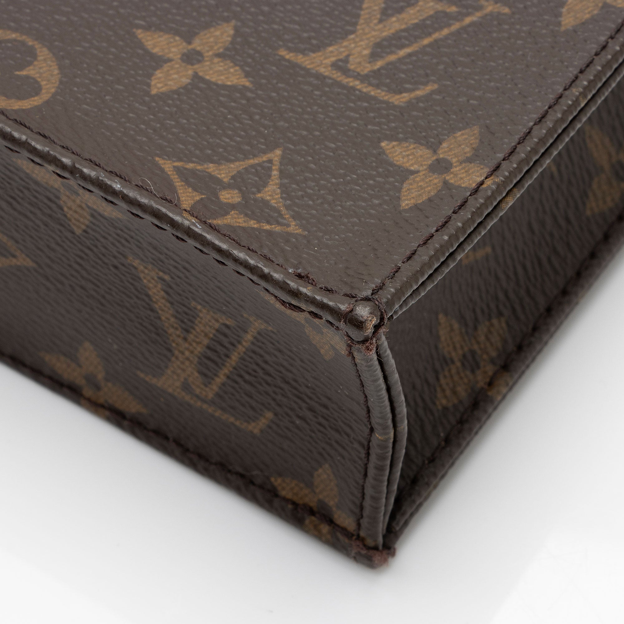 Louis Vuitton Monogram Canvas Petit Sac Plat Shoulder Bag (SHF-NcP7wa)