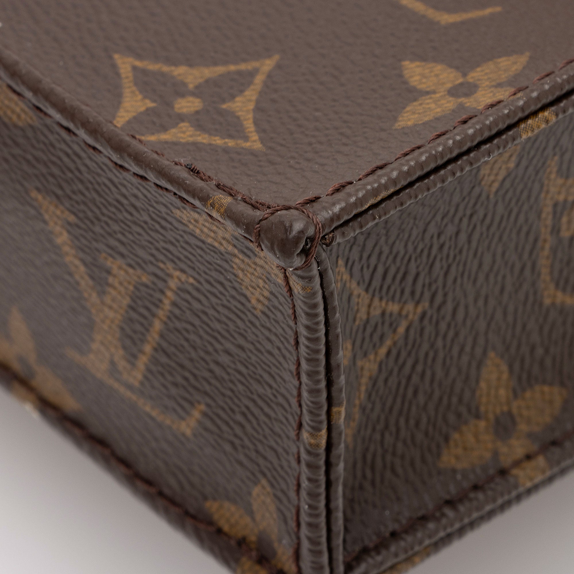Louis Vuitton Monogram Canvas Petit Sac Plat Shoulder Bag (SHF-XKuDno)