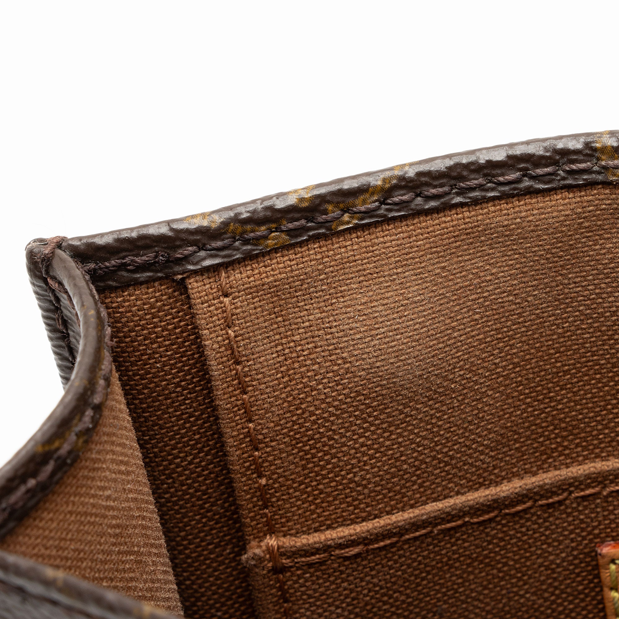 Louis Vuitton Monogram Canvas Petit Sac Plat Shoulder Bag (SHF-K9Hgyy)