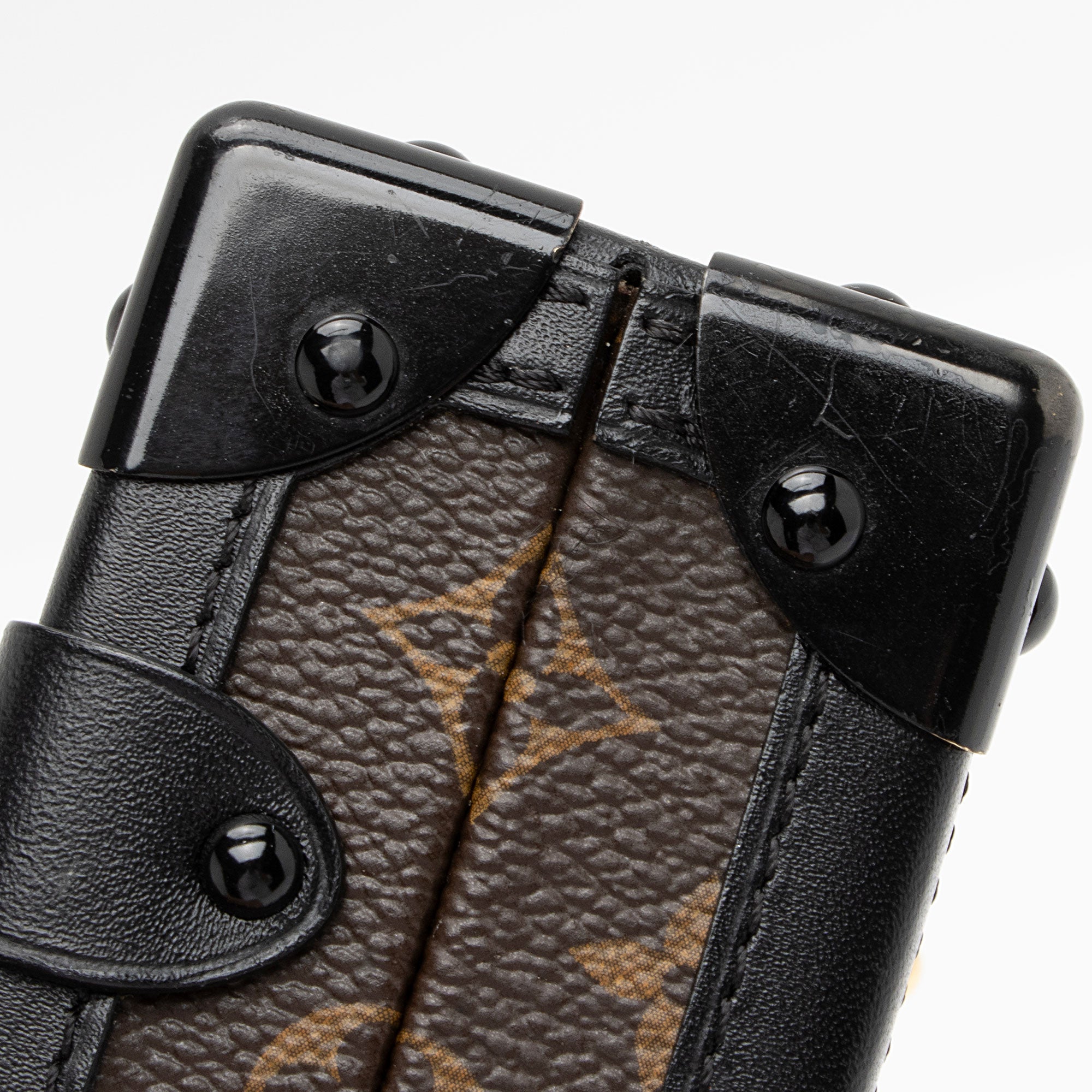 Louis Vuitton Monogram Canvas Petite Malle Bag (SHF-m9MtFU)