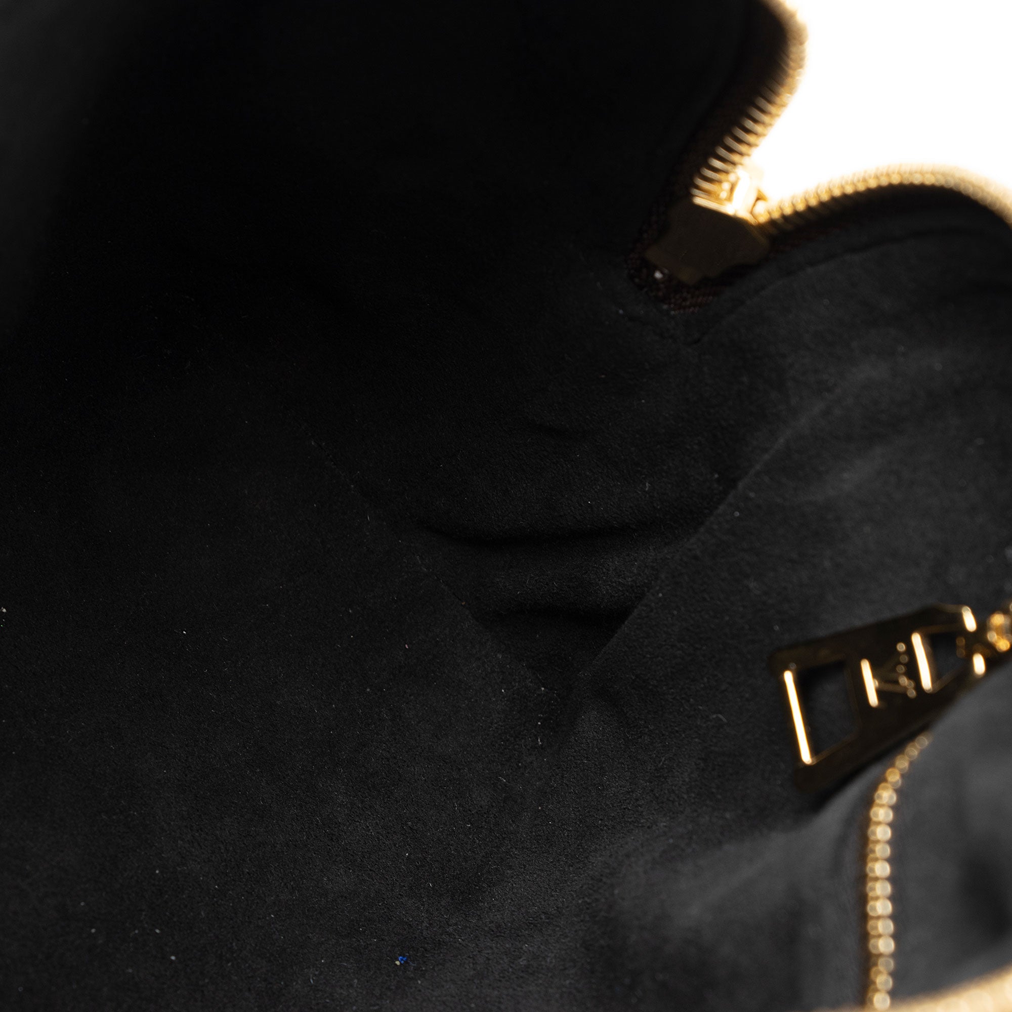 Louis Vuitton Monogram Canvas Petite Malle Souple Satchel (SHF-UveJUa)