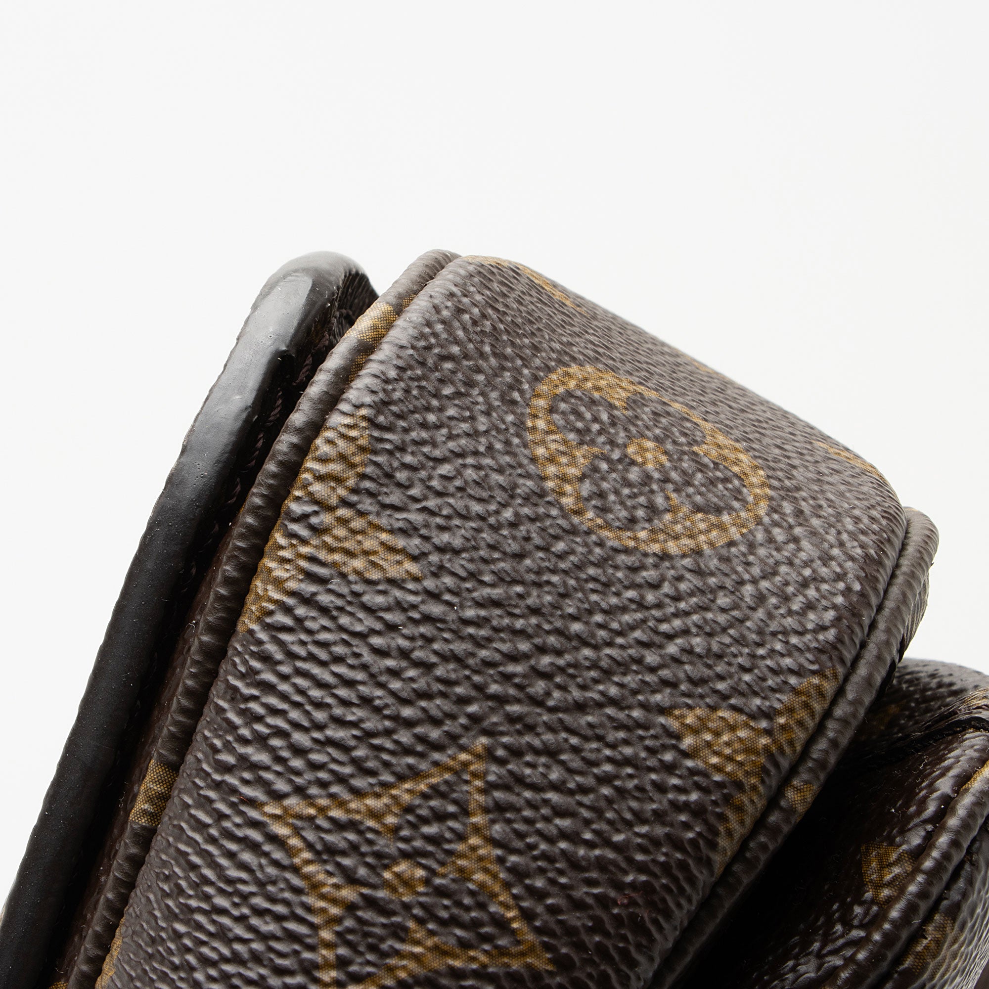 Louis Vuitton Monogram Canvas Pochette Metis Shoulder Bag (SHF-QcZc3C)