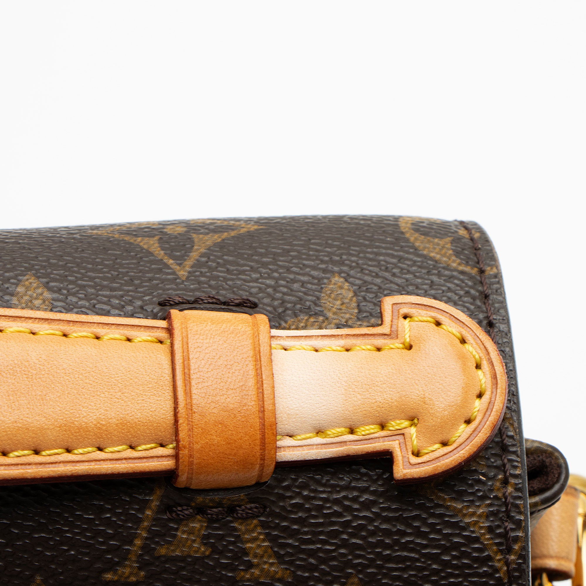 Louis Vuitton Monogram Canvas Pochette Metis Shoulder Bag (SHF-HDqs2l)