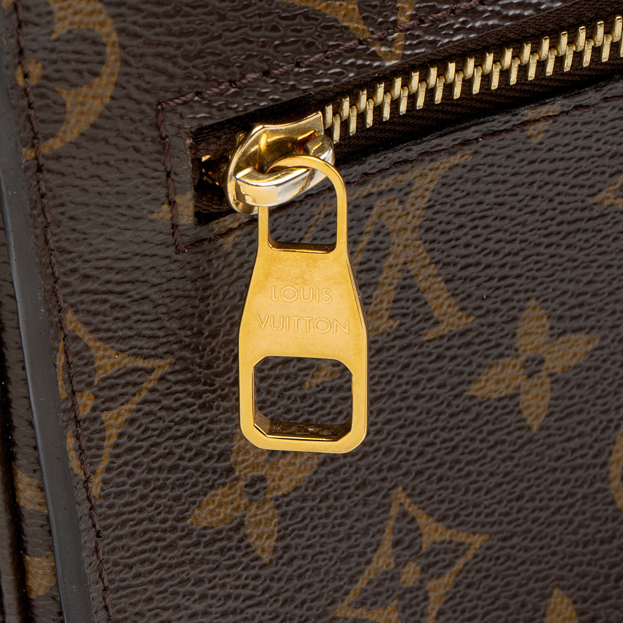 Louis Vuitton Monogram Canvas Pochette Metis Shoulder Bag (SHF-TyQMte)