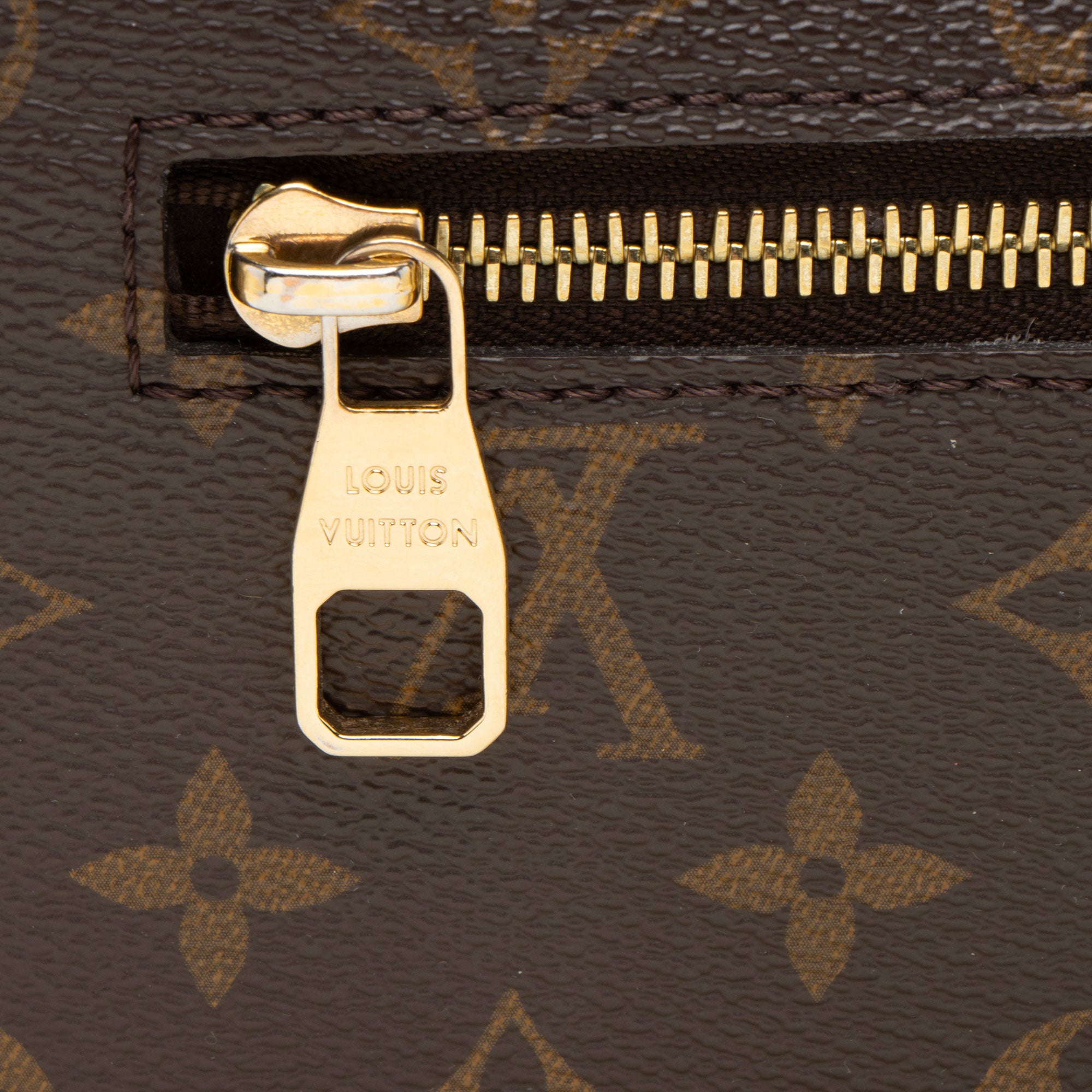 Louis Vuitton Monogram Canvas Pochette Metis Shoulder Bag (SHF-zrpJYh)