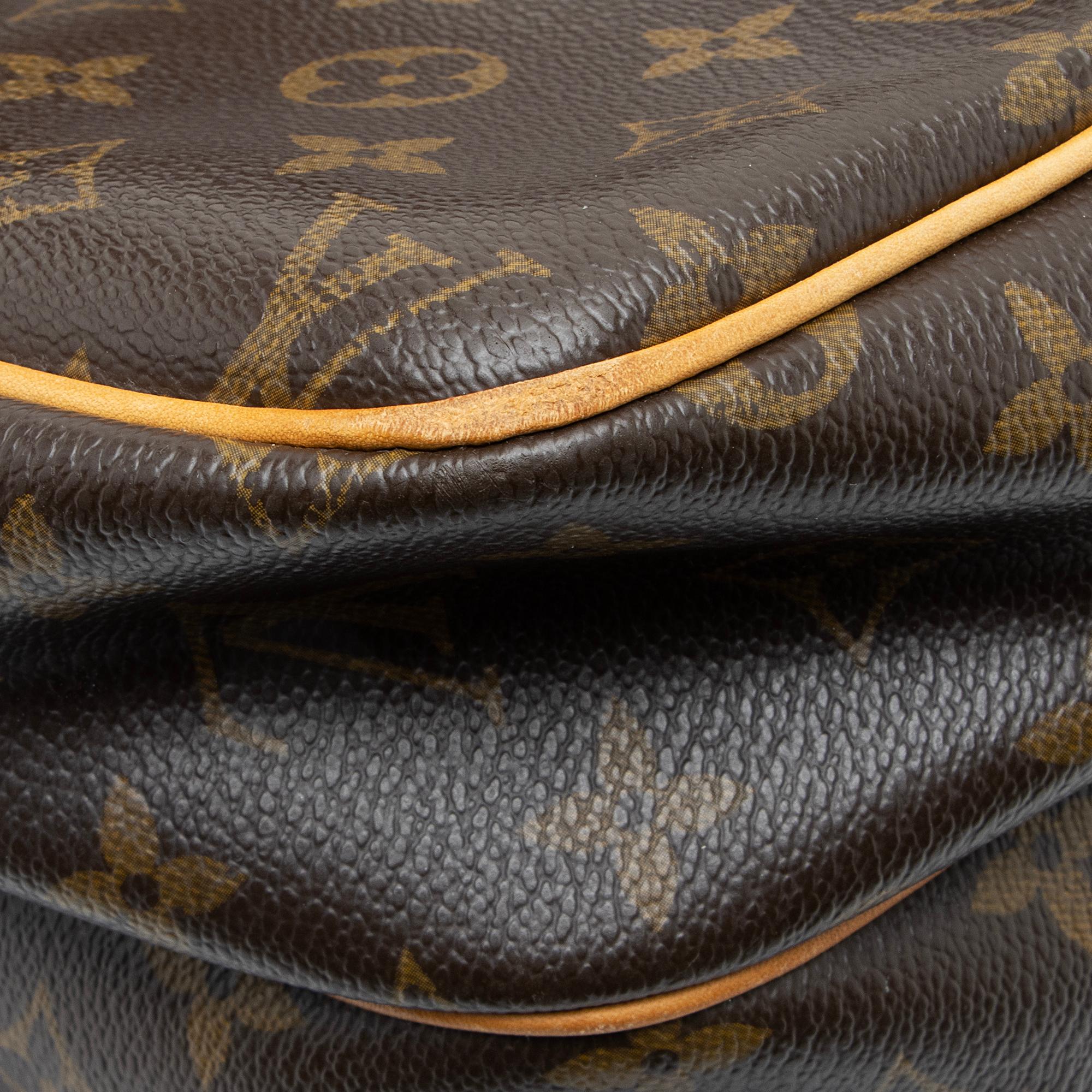 Louis Vuitton Monogram Canvas Reporter PM Messenger Bag (SHF-23169)