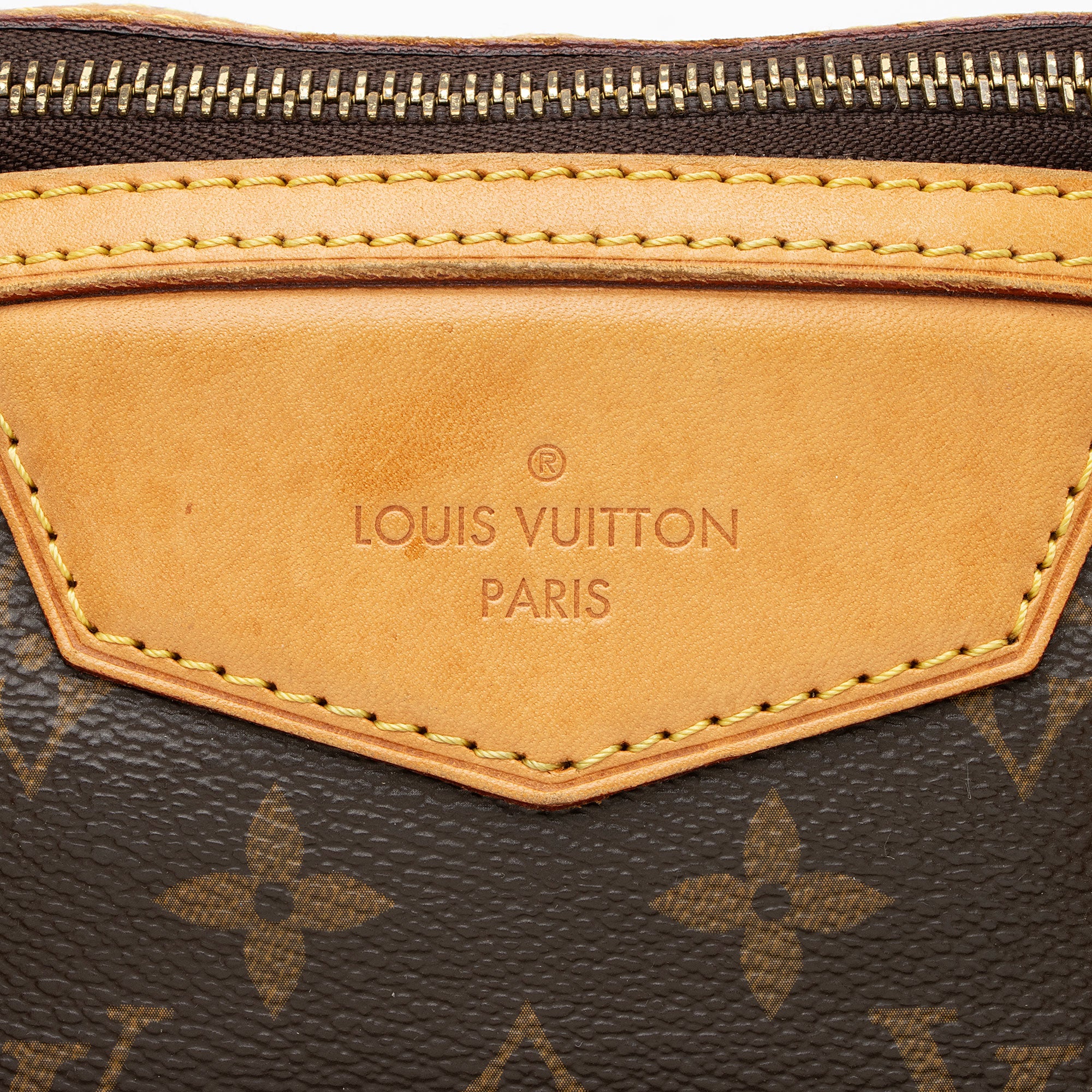 Louis Vuitton Monogram Canvas Retiro PM Satchel (SHF-TTqWfe)