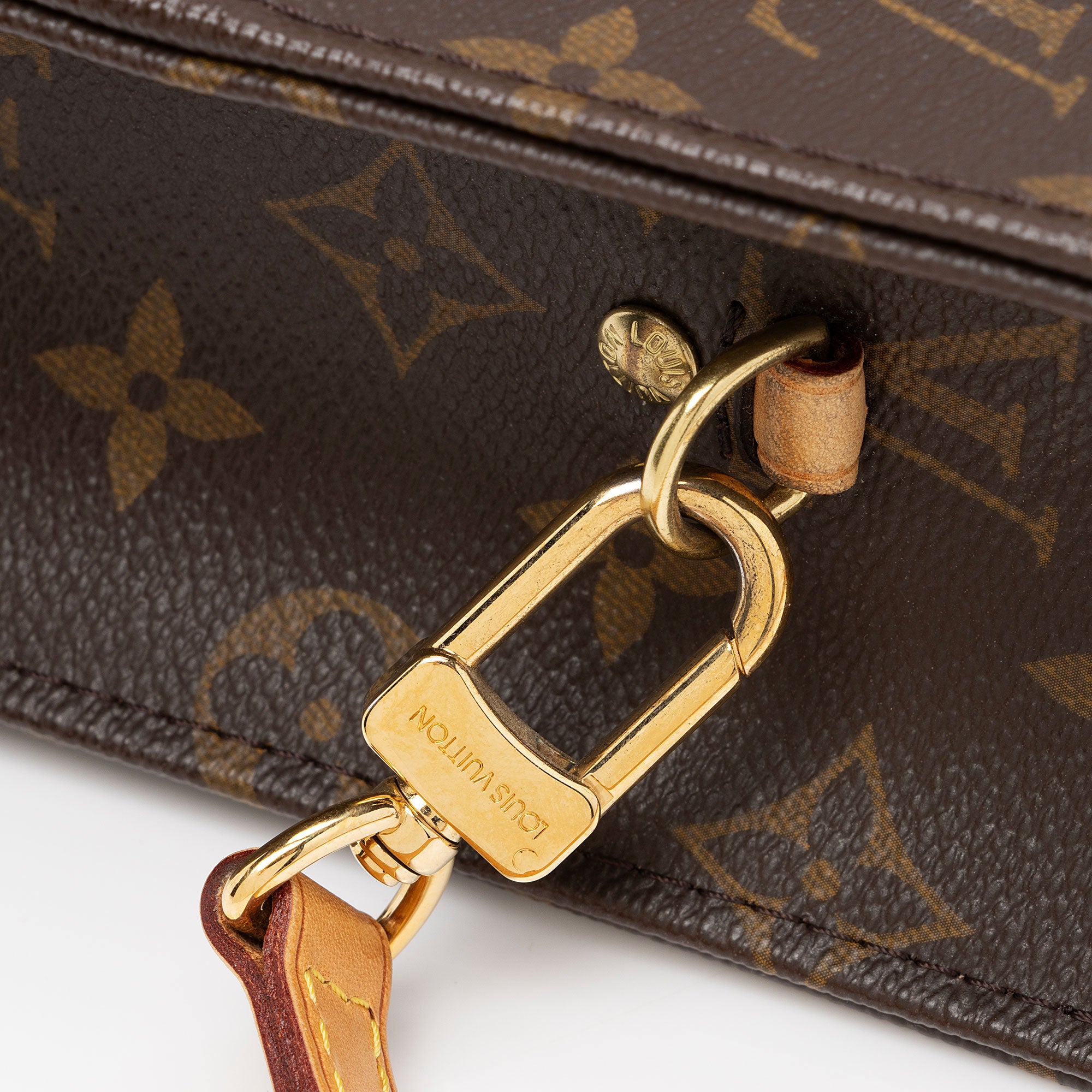 Louis Vuitton Monogram Canvas Sac Plat PM Tote (SHF-EF0Nmw)