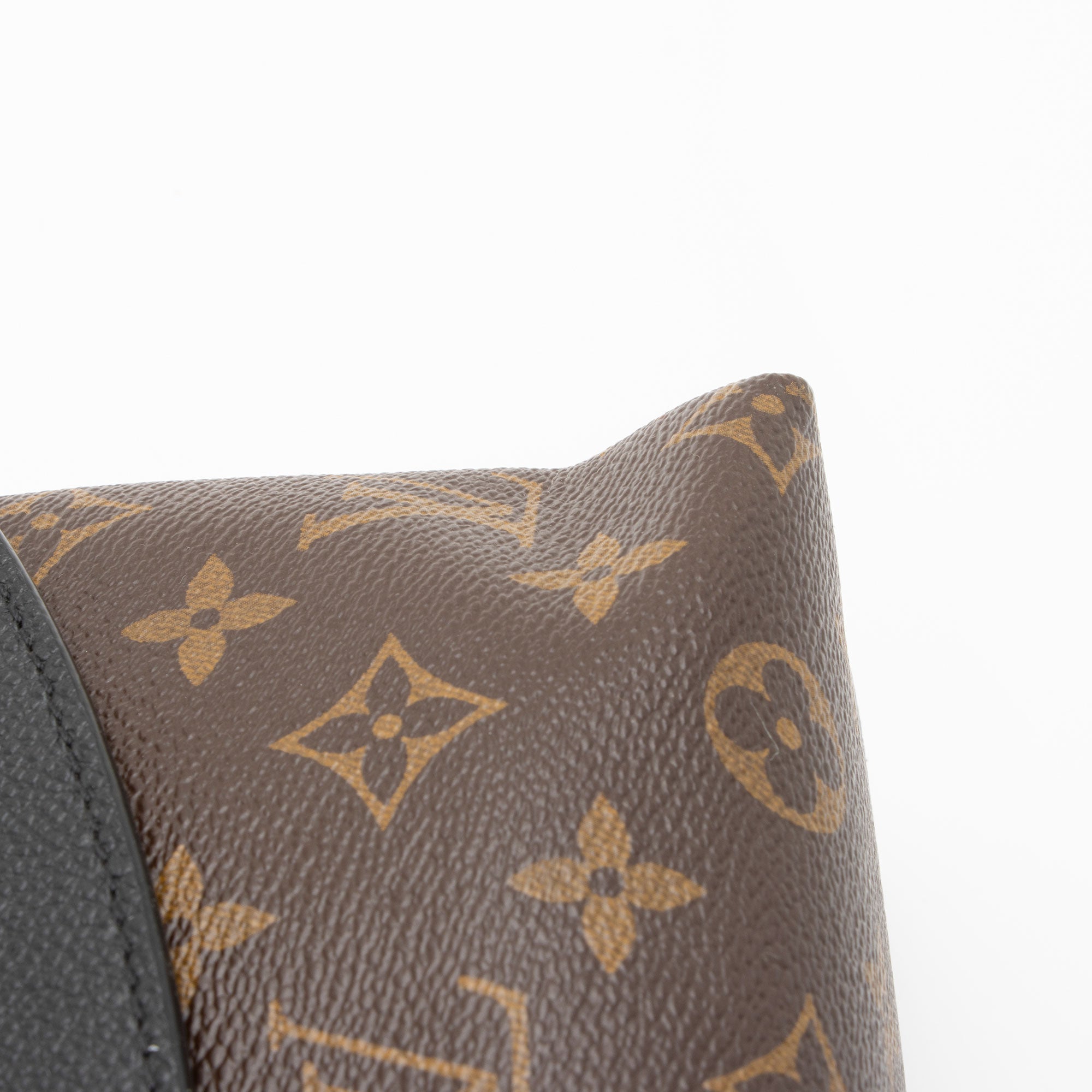 Louis Vuitton Monogram Canvas Saint Placide Shoulder Bag (SHF-M3ryuJ)