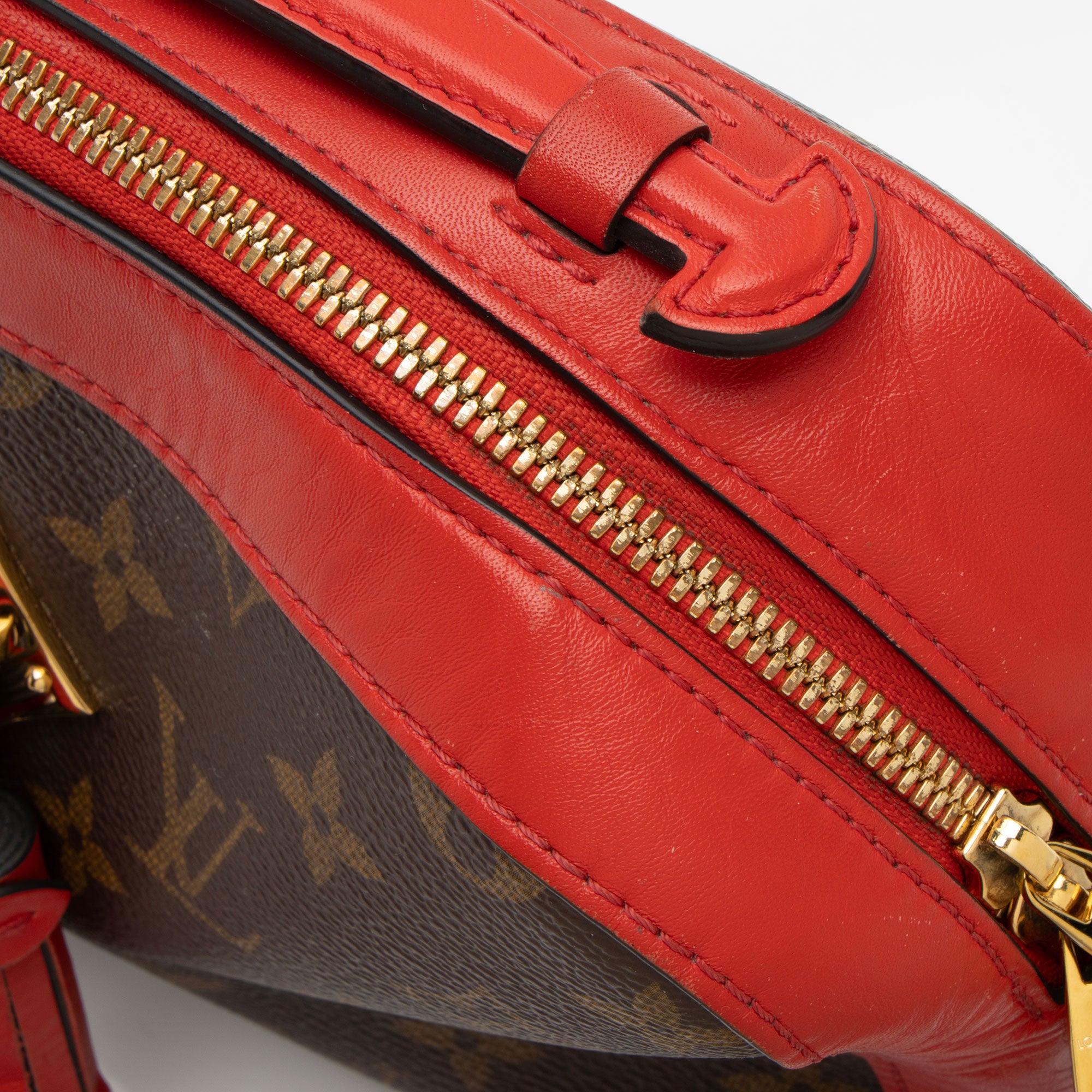 Louis Vuitton Monogram Canvas Saintonge Shoulder Bag