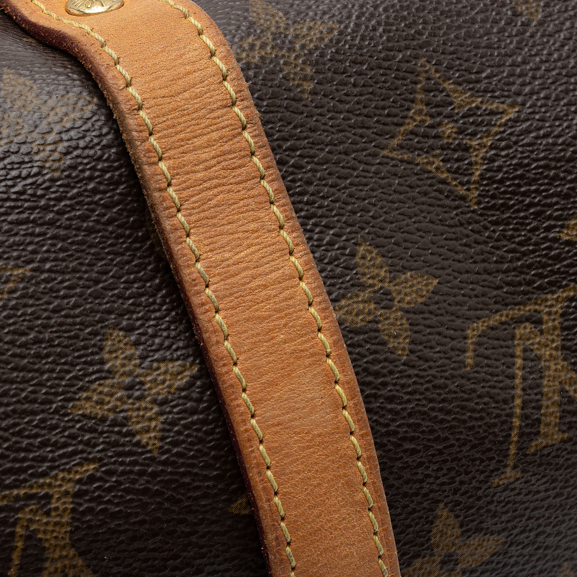 Louis Vuitton Monogram Canvas Saumur 30 Messenger Bag (SHF-0asoJo)