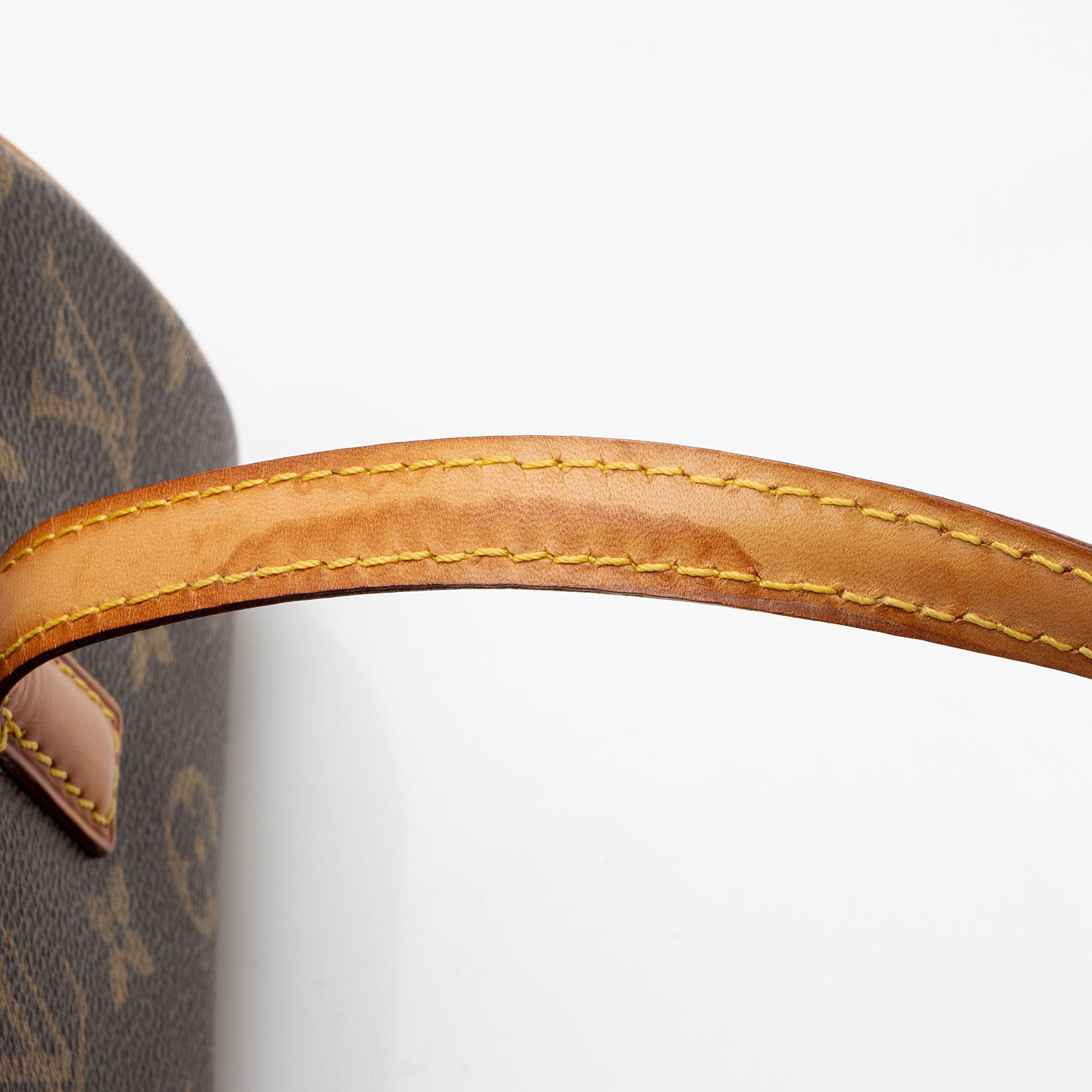Louis Vuitton Monogram Canvas Sonatine Satchel (SHF-Wy42xp)