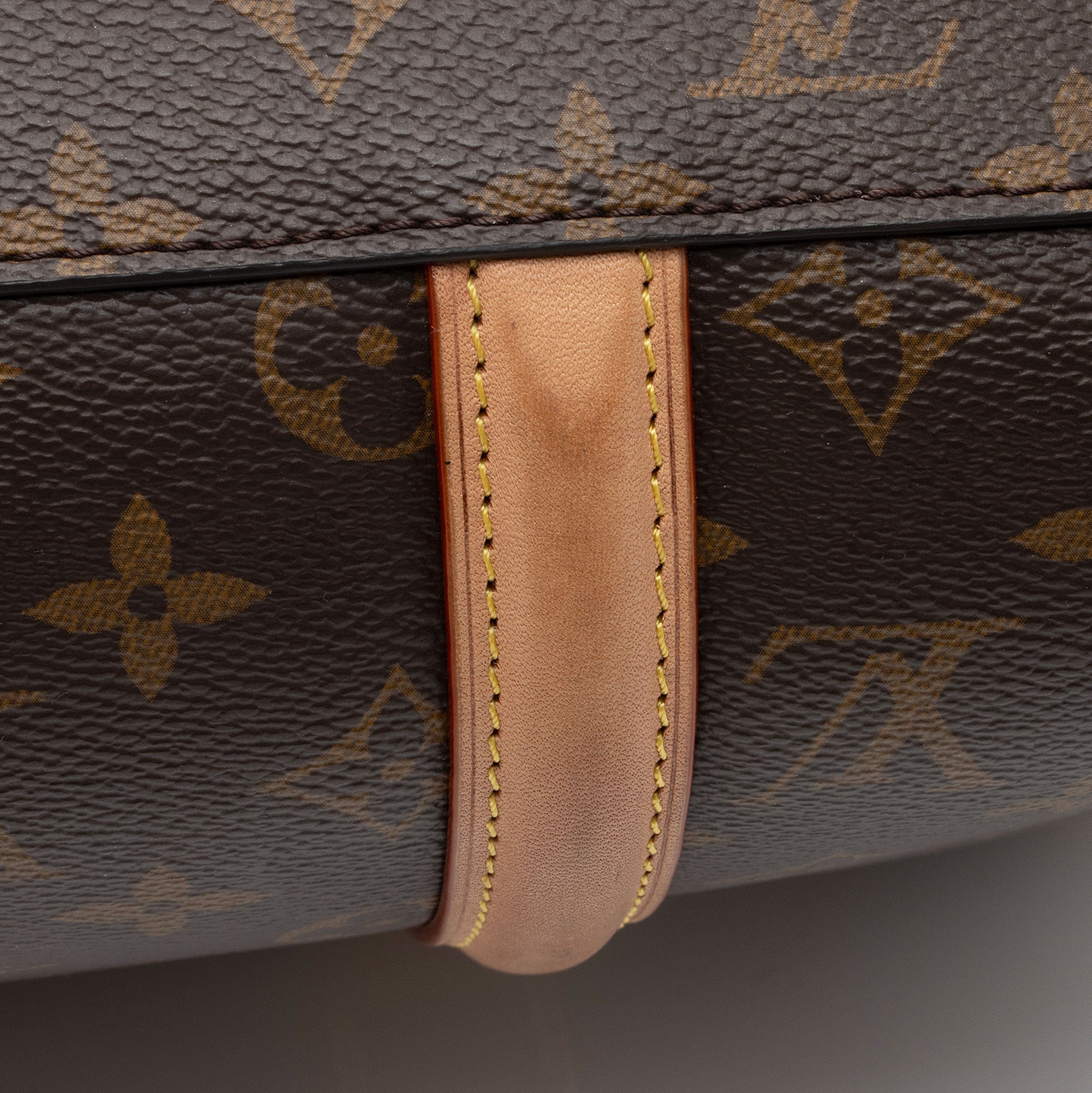 Louis Vuitton Monogram Canvas Soufflot MM Satchel (SHF-dGltnw)