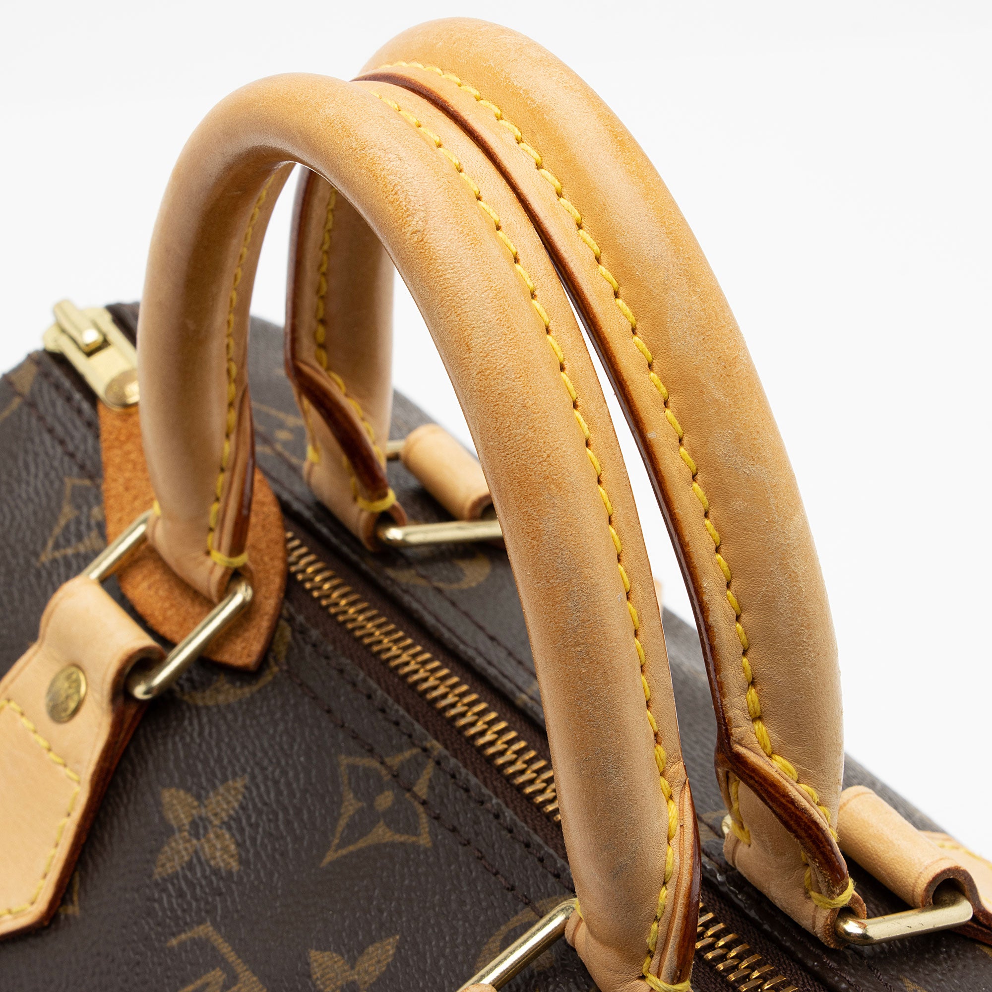 Louis Vuitton Monogram Canvas Speedy 25 Satchel (SHF-9adwo1)