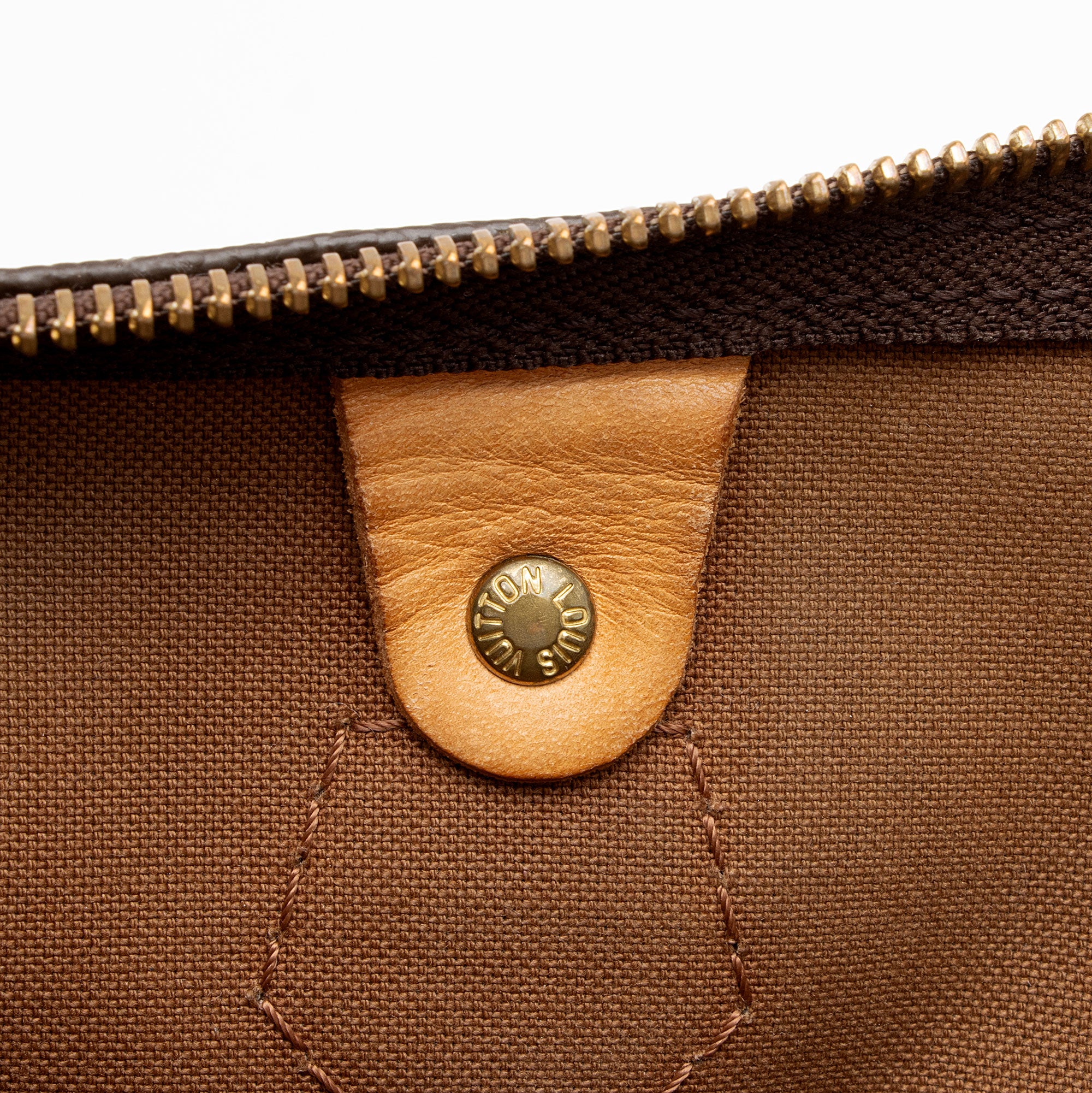 Louis Vuitton Monogram Canvas Speedy 30 Satchel (SHF-0xkjXO)