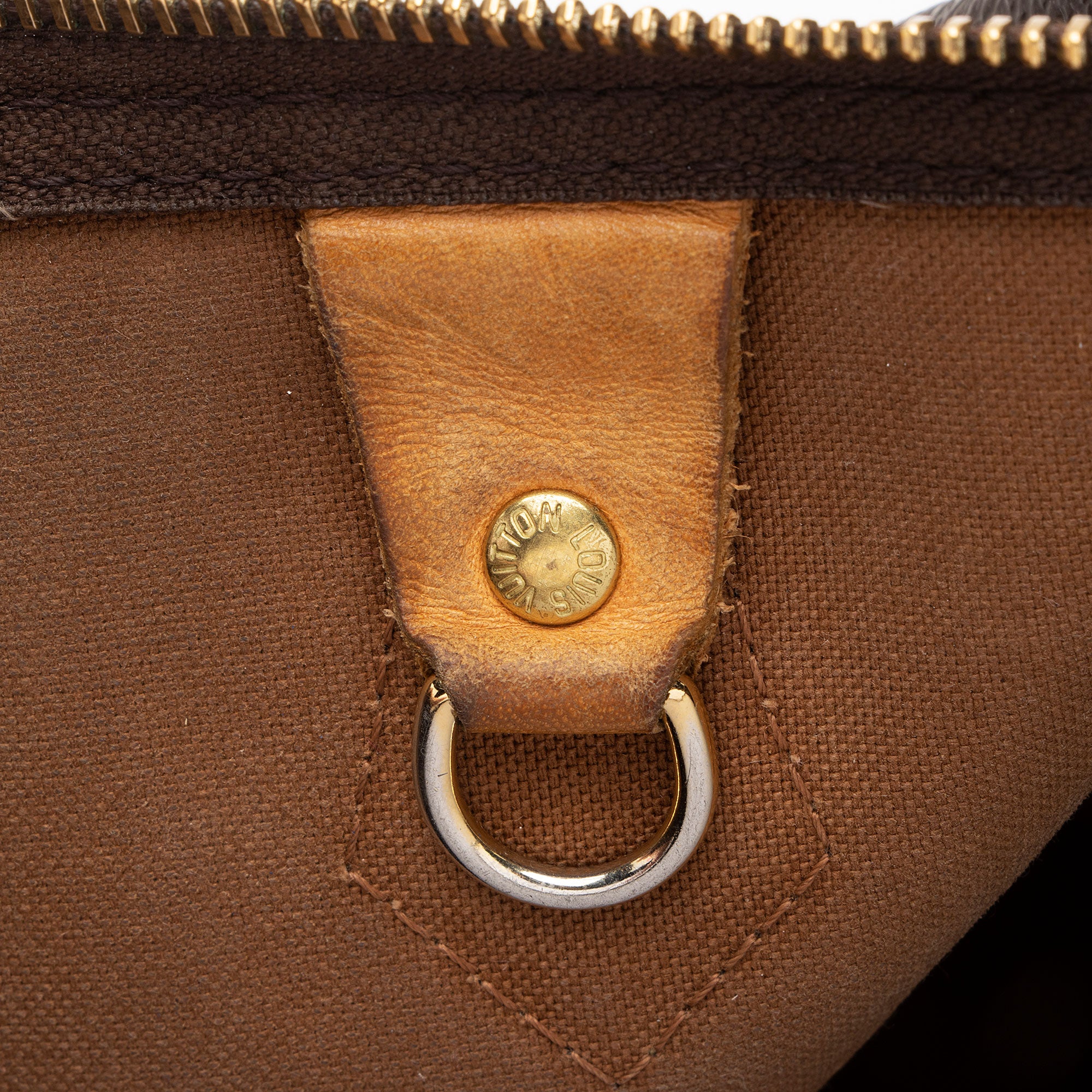Louis Vuitton Monogram Canvas Speedy 30 Satchel (SHF-usMEGZ)