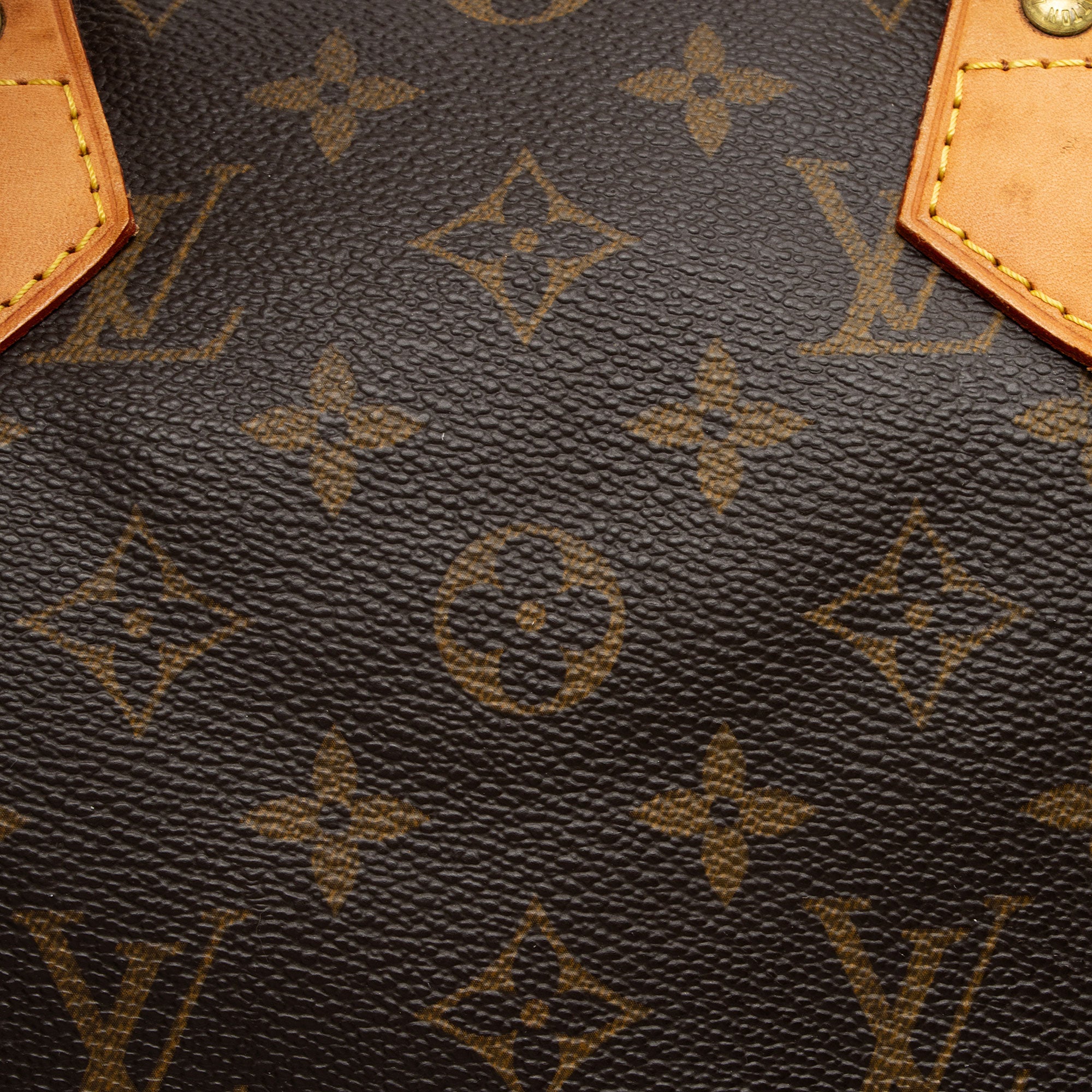 Louis Vuitton Monogram Canvas Speedy 30 Satchel (SHF-ru909w)