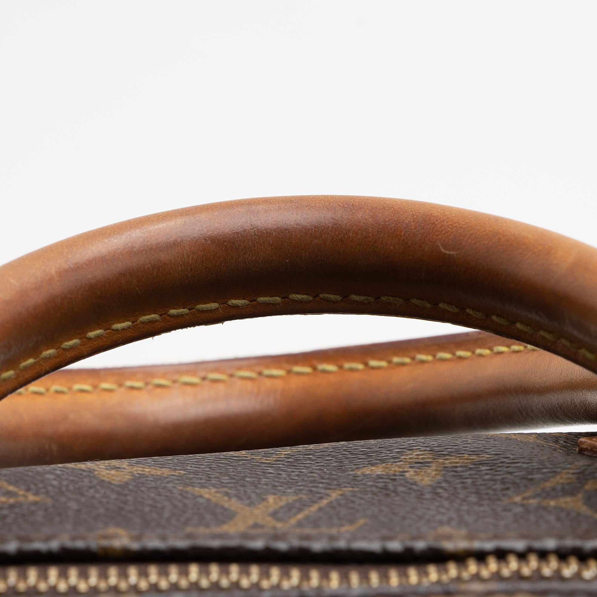 Louis Vuitton Monogram Canvas Speedy 40 Satchel (SHF-22780)