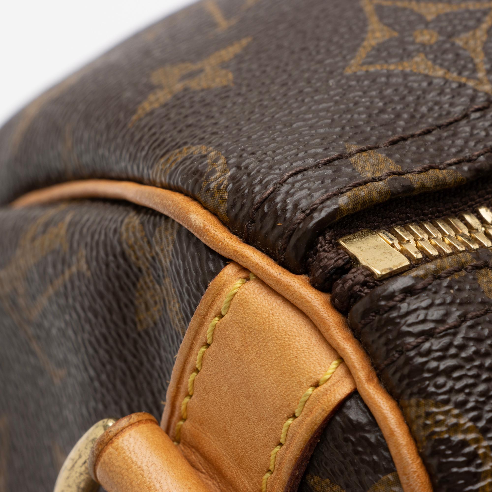 Louis Vuitton Monogram Canvas Speedy Bandouliere 30 Satchel (SHF-1ROIvf)